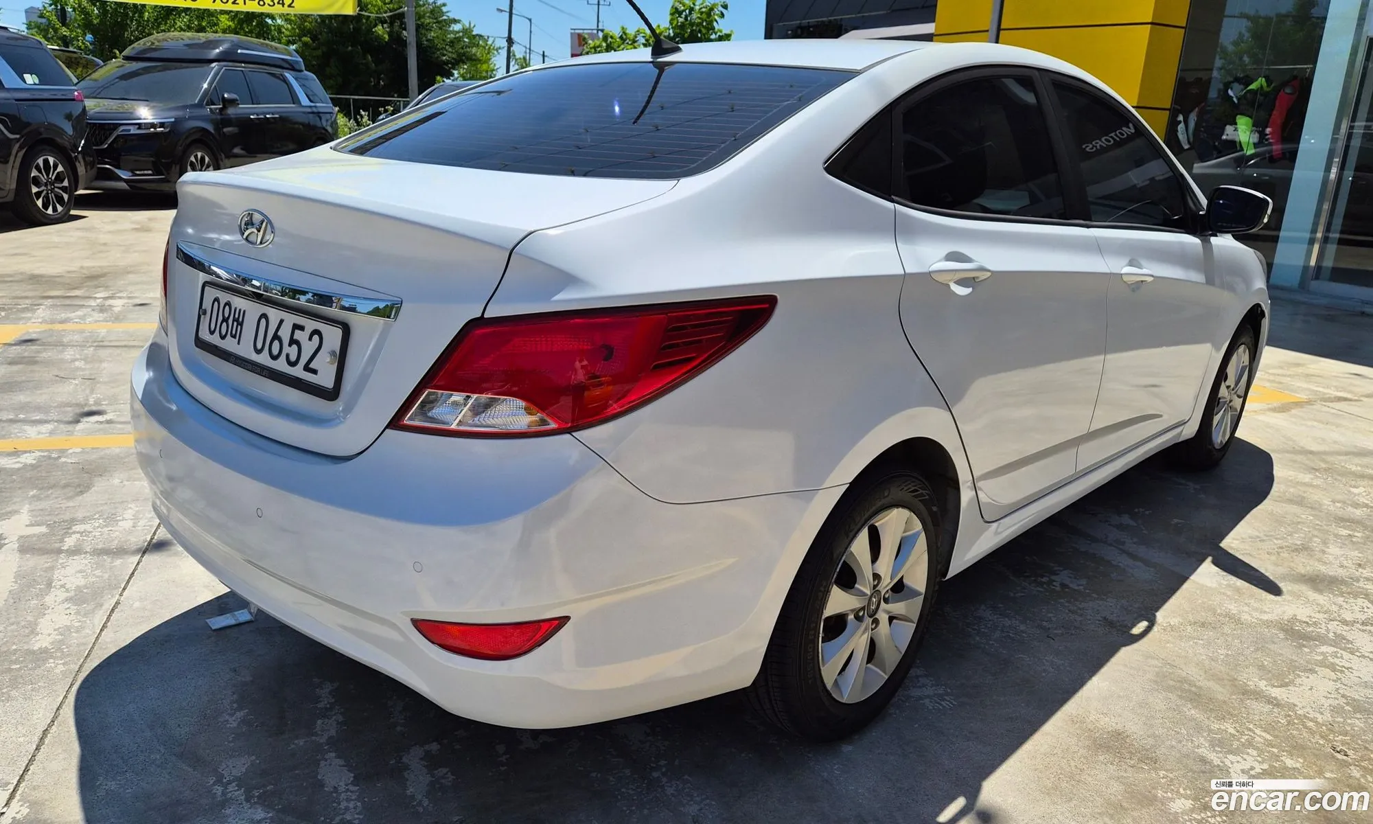 Hyundai Accent 2015 — 2