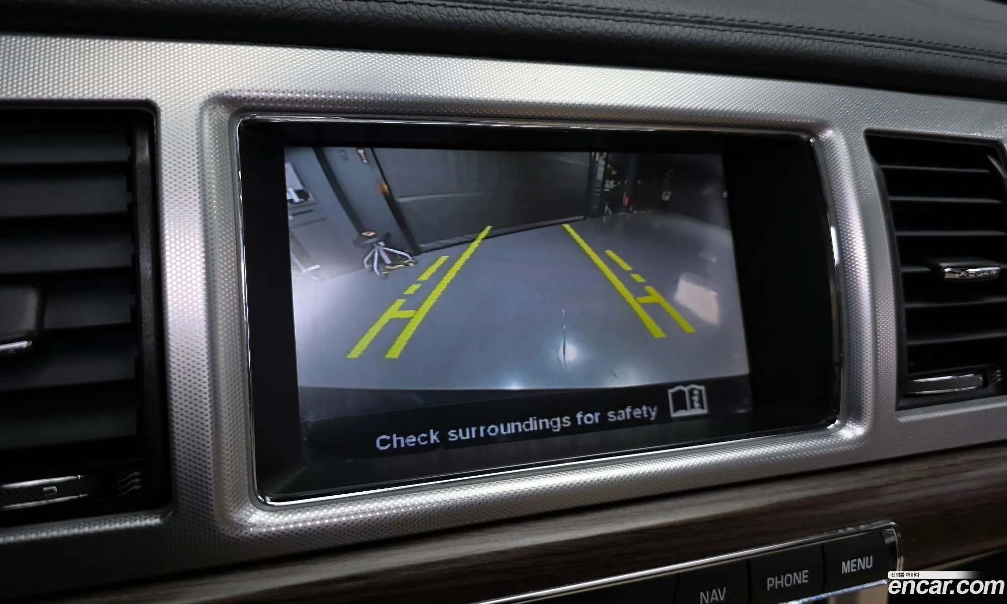 Jaguar XF 2015 — 18