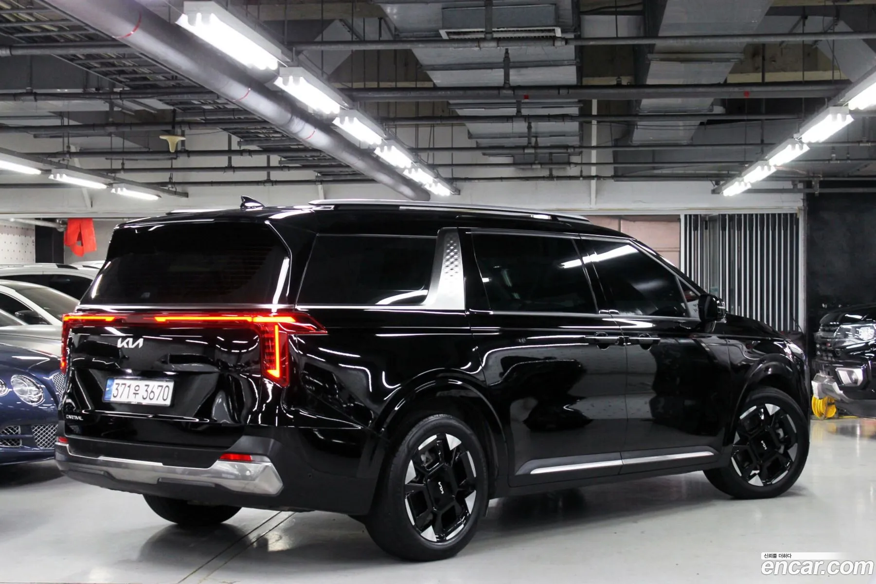 Kia Carnival 2024 — 2