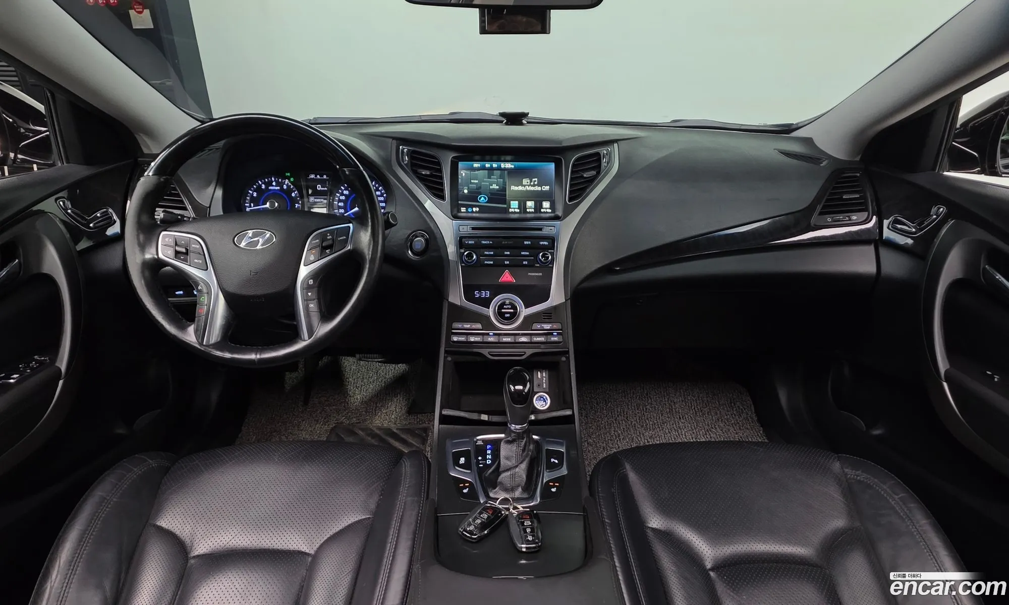 Hyundai Grandeur HG 2015 — 3