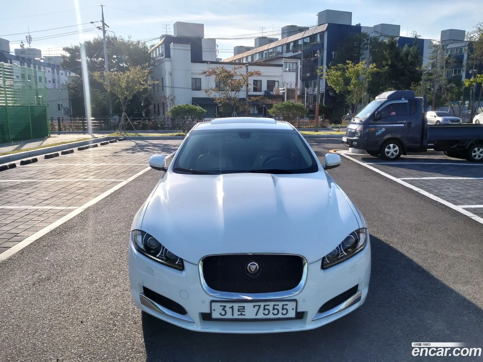 Jaguar XF 2013 — 13