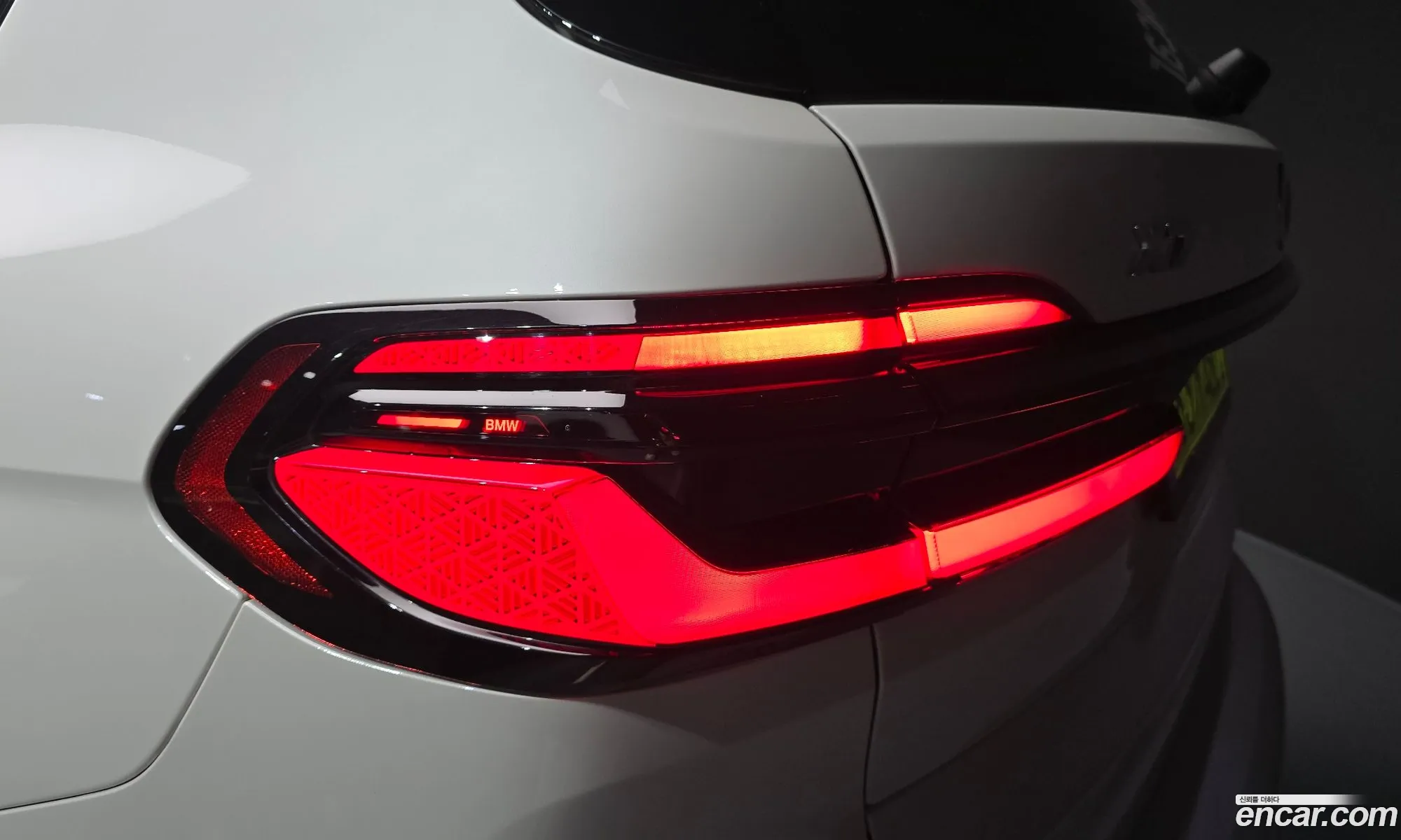 BMW X7 2023 — 24