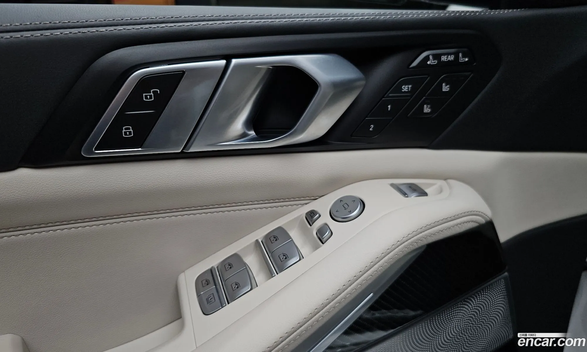 BMW X7 2023 — 12