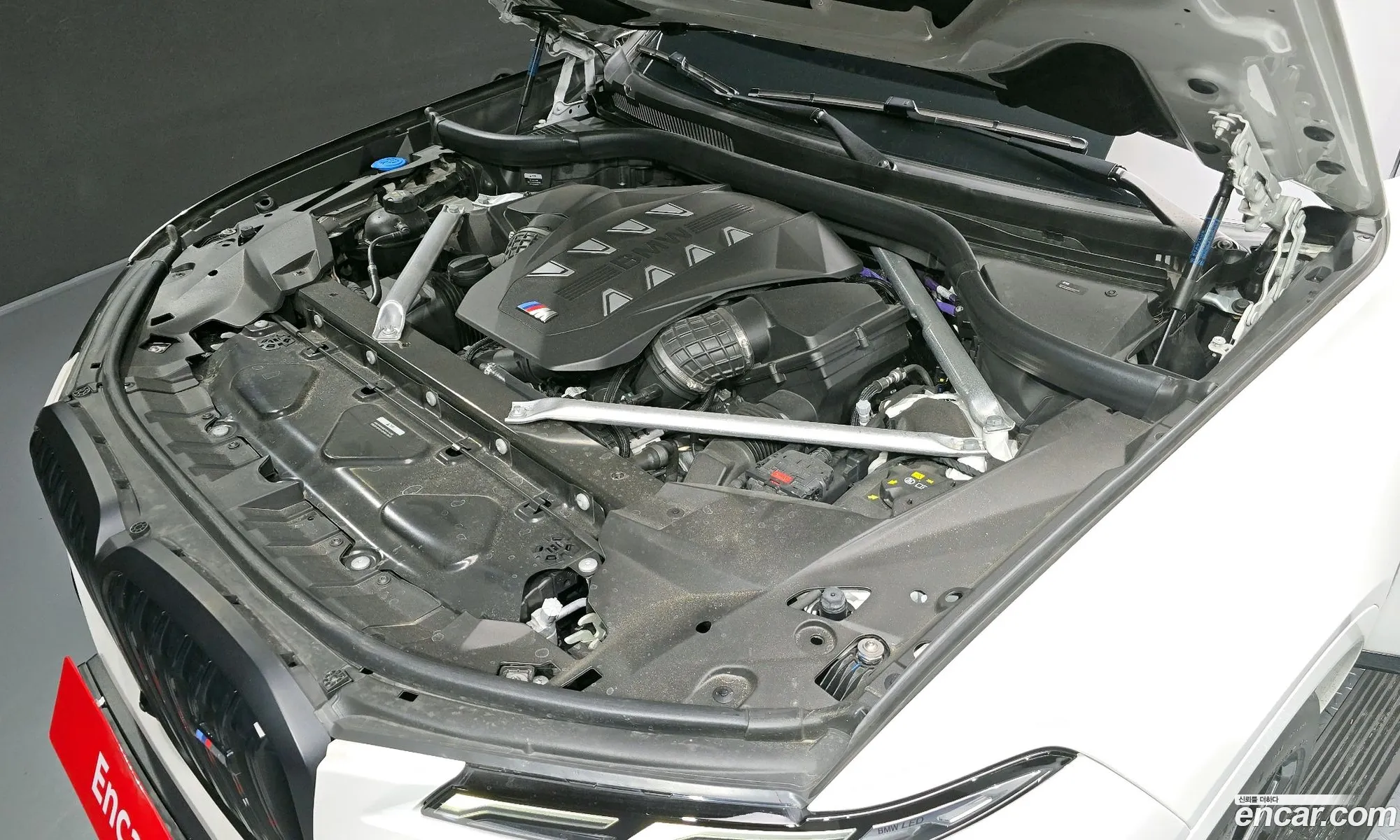 BMW X7 2023 — 27