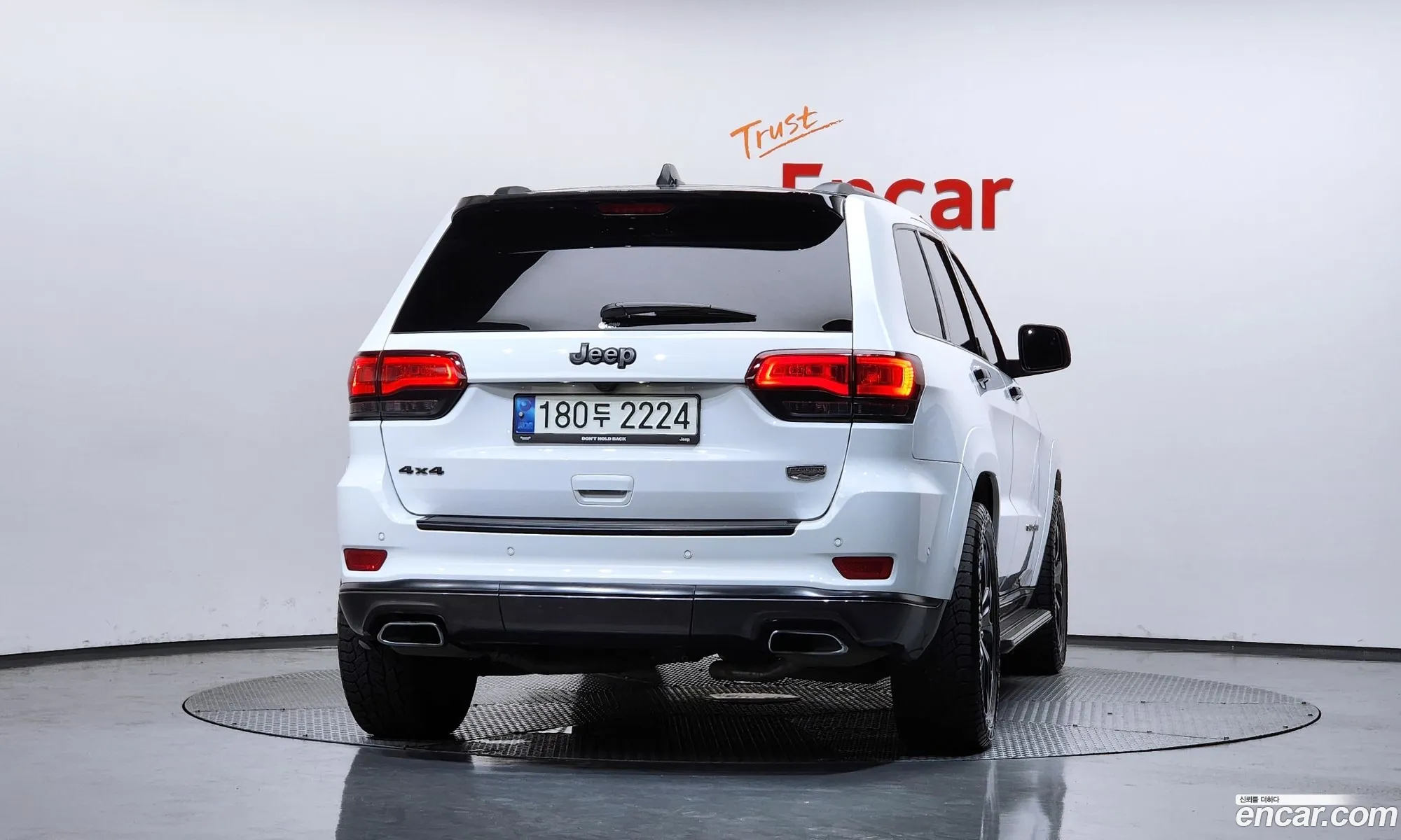 Jeep Grand Cherokee 2021 — 4