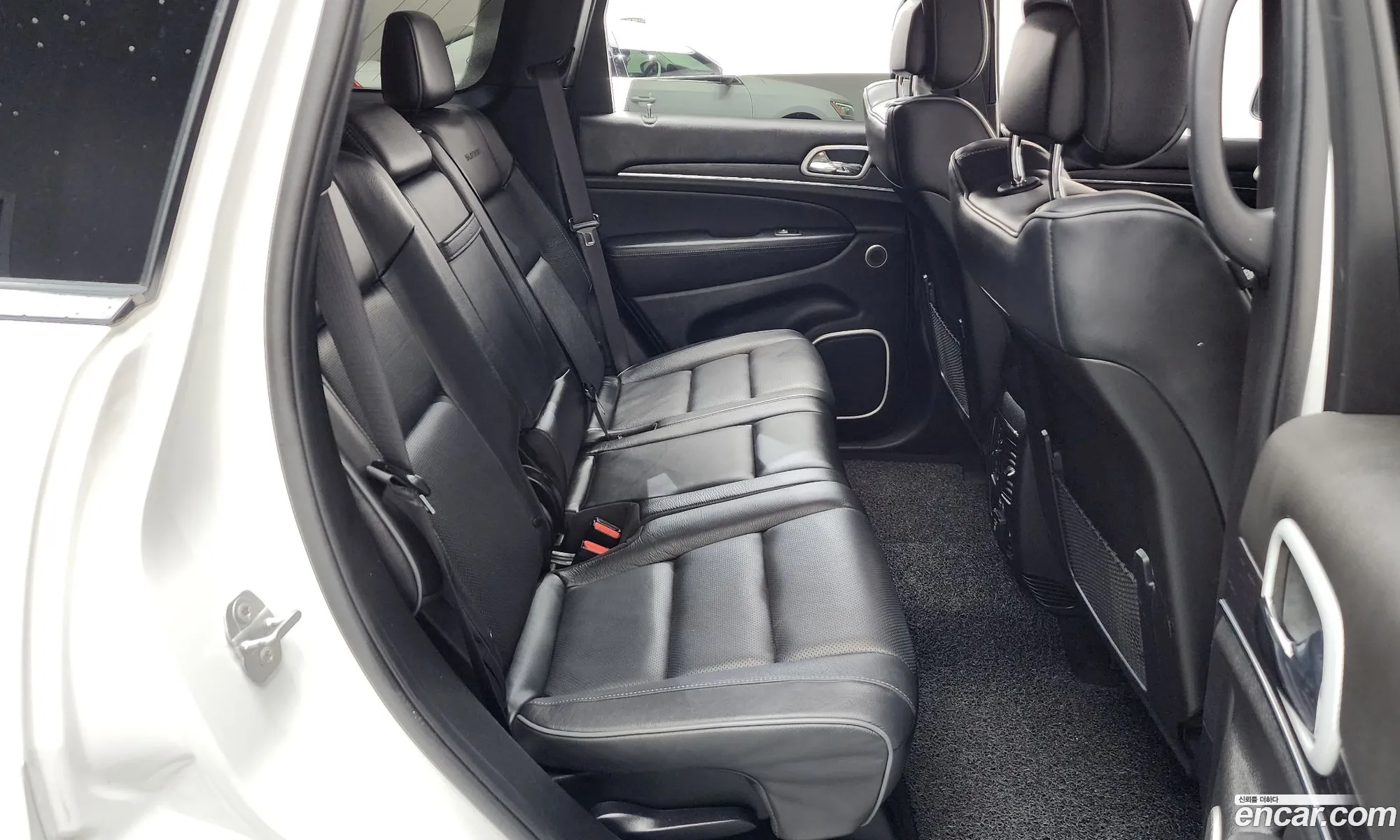 Jeep Grand Cherokee 2021 — 9