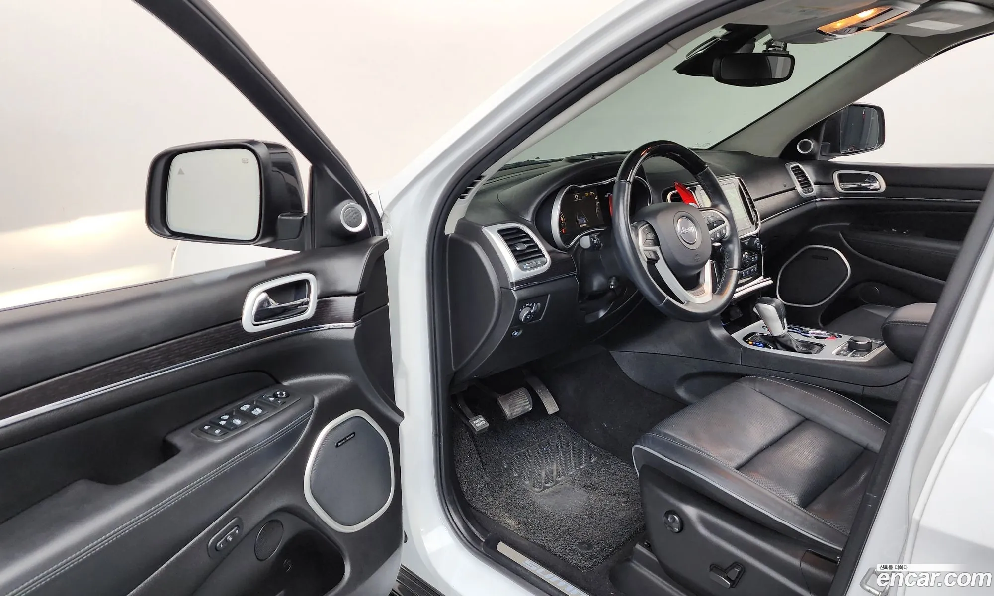 Jeep Grand Cherokee 2021 — 3