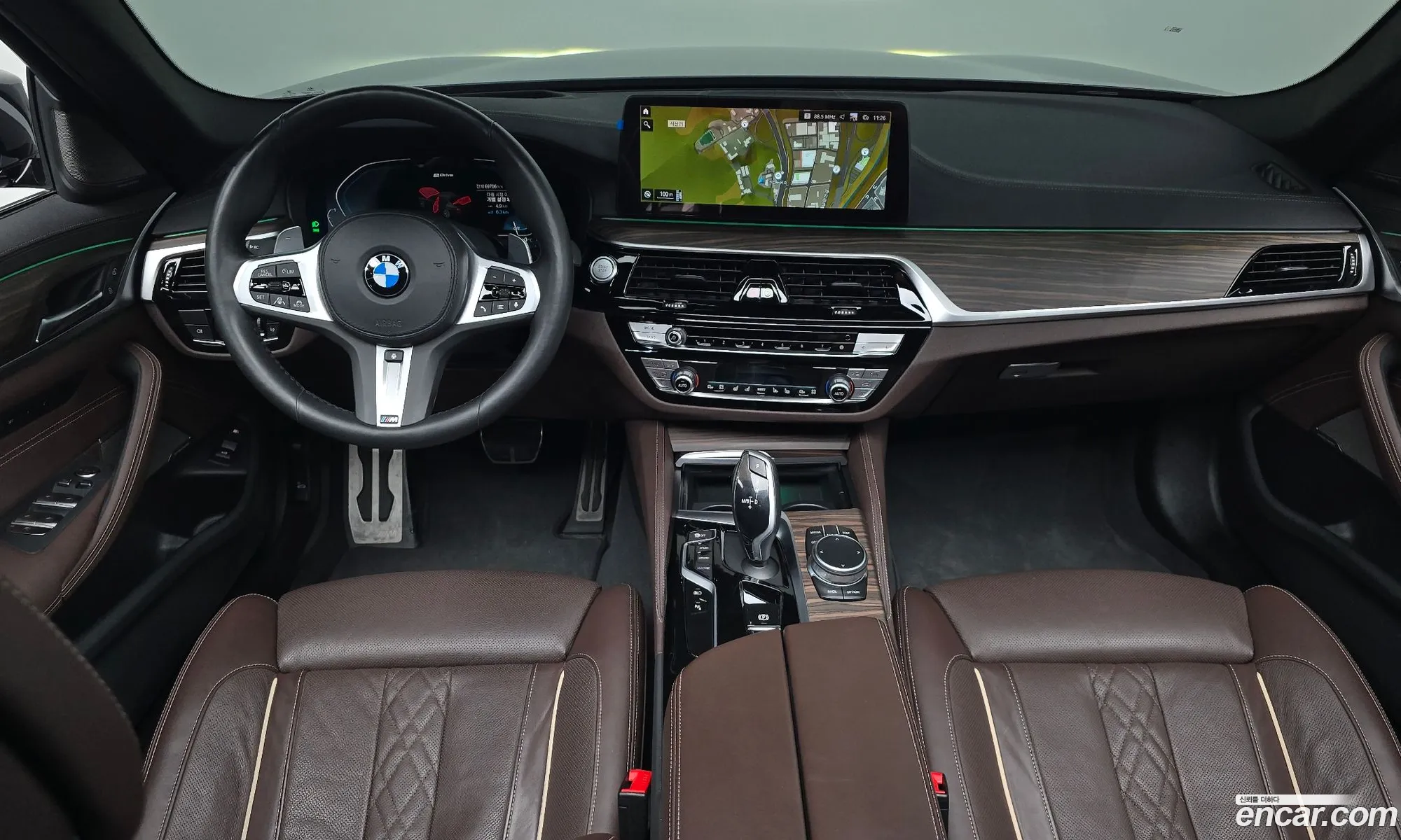 BMW 5 Series 2021 WBA51AG0 — 12