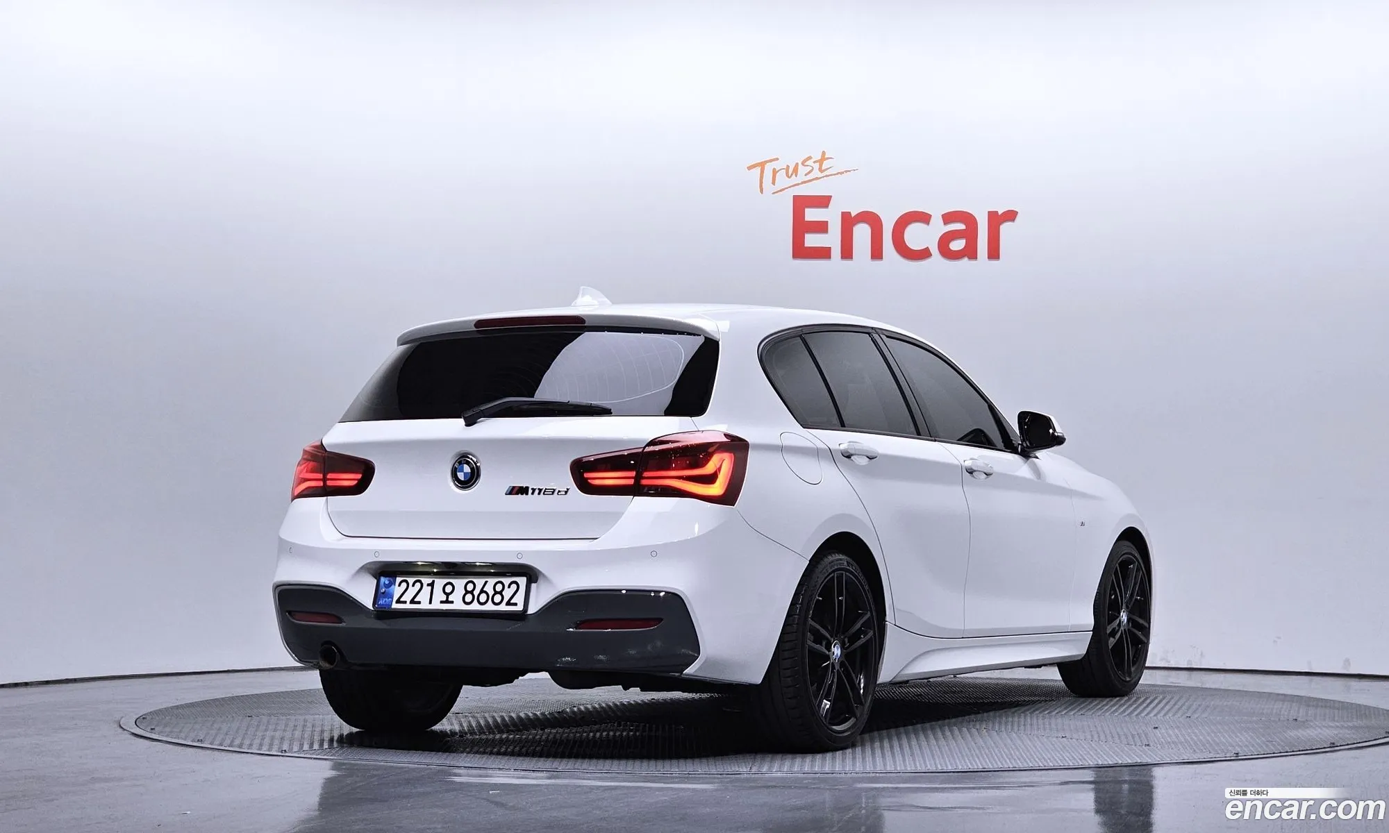 BMW 1 Series 2018 — 17
