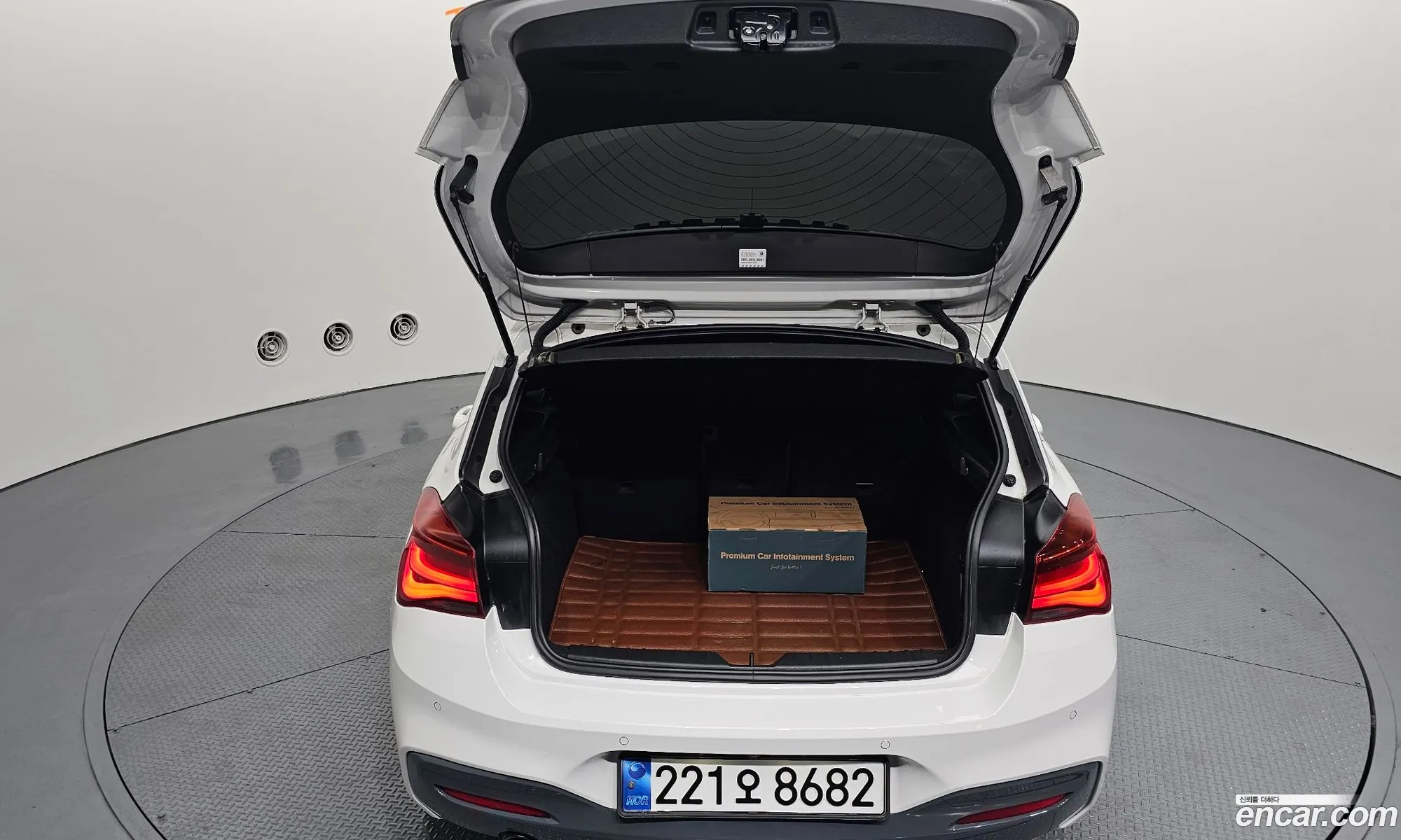 BMW 1 Series 2018 — 14