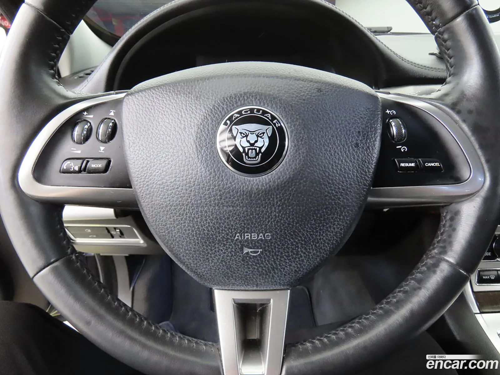 Jaguar XF 2014 — 7