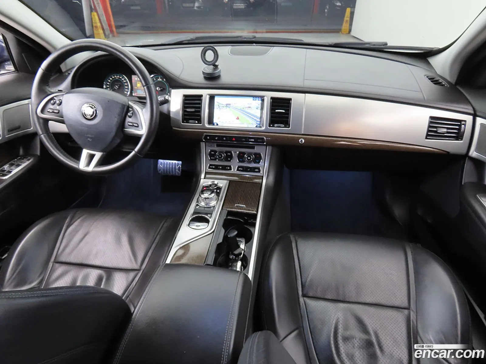 Jaguar XF 2014 — 18