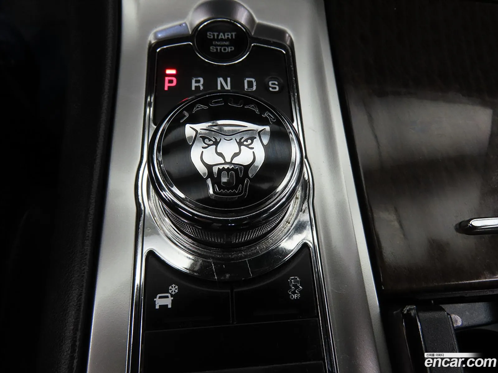 Jaguar XF 2014 — 10