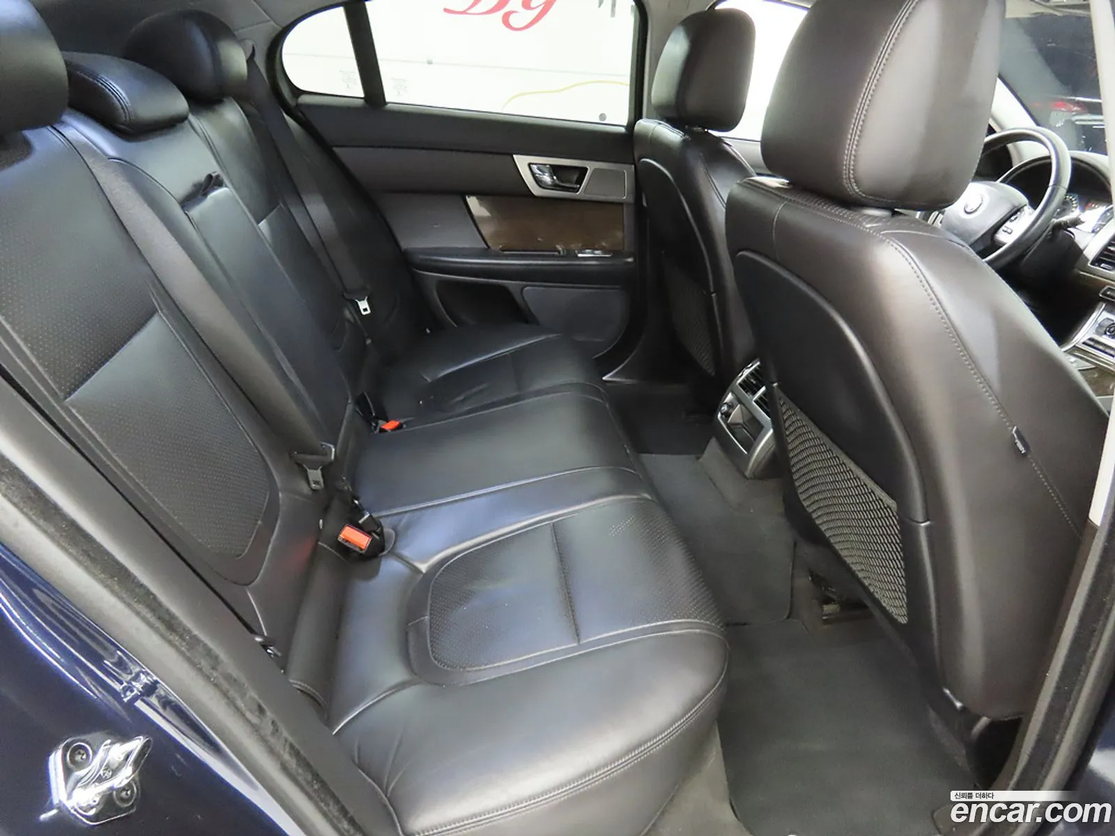 Jaguar XF 2014 — 19