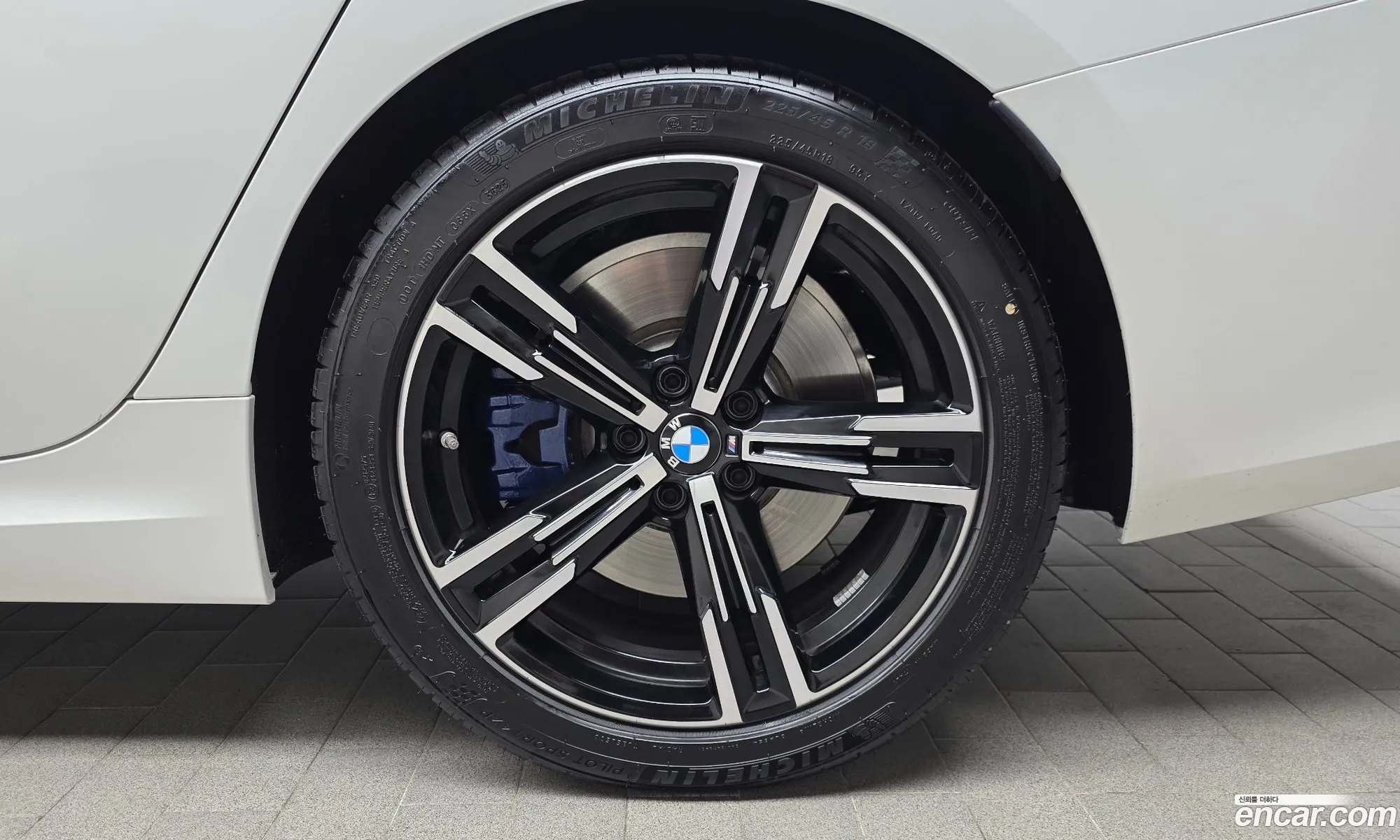 BMW 3 Series 2026 — 24