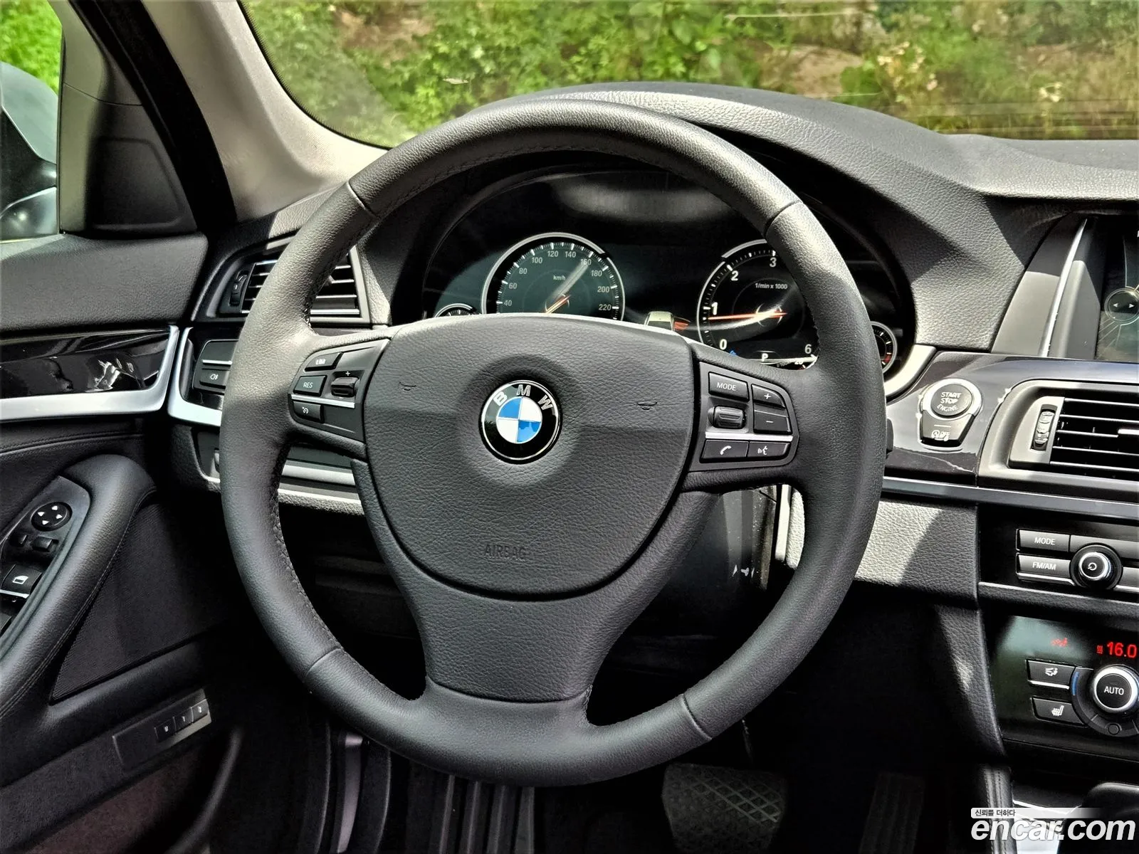 BMW 5 Series 2014 — 20
