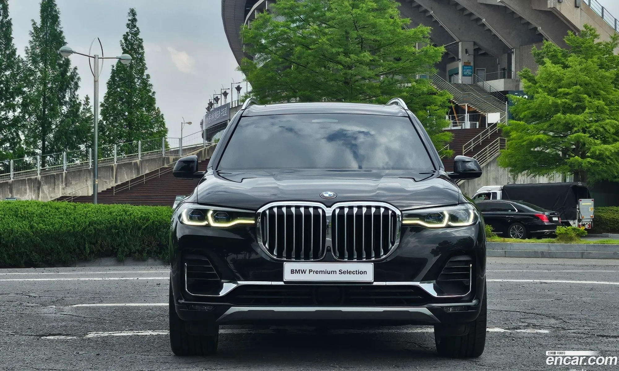 BMW X7 2021 — 14