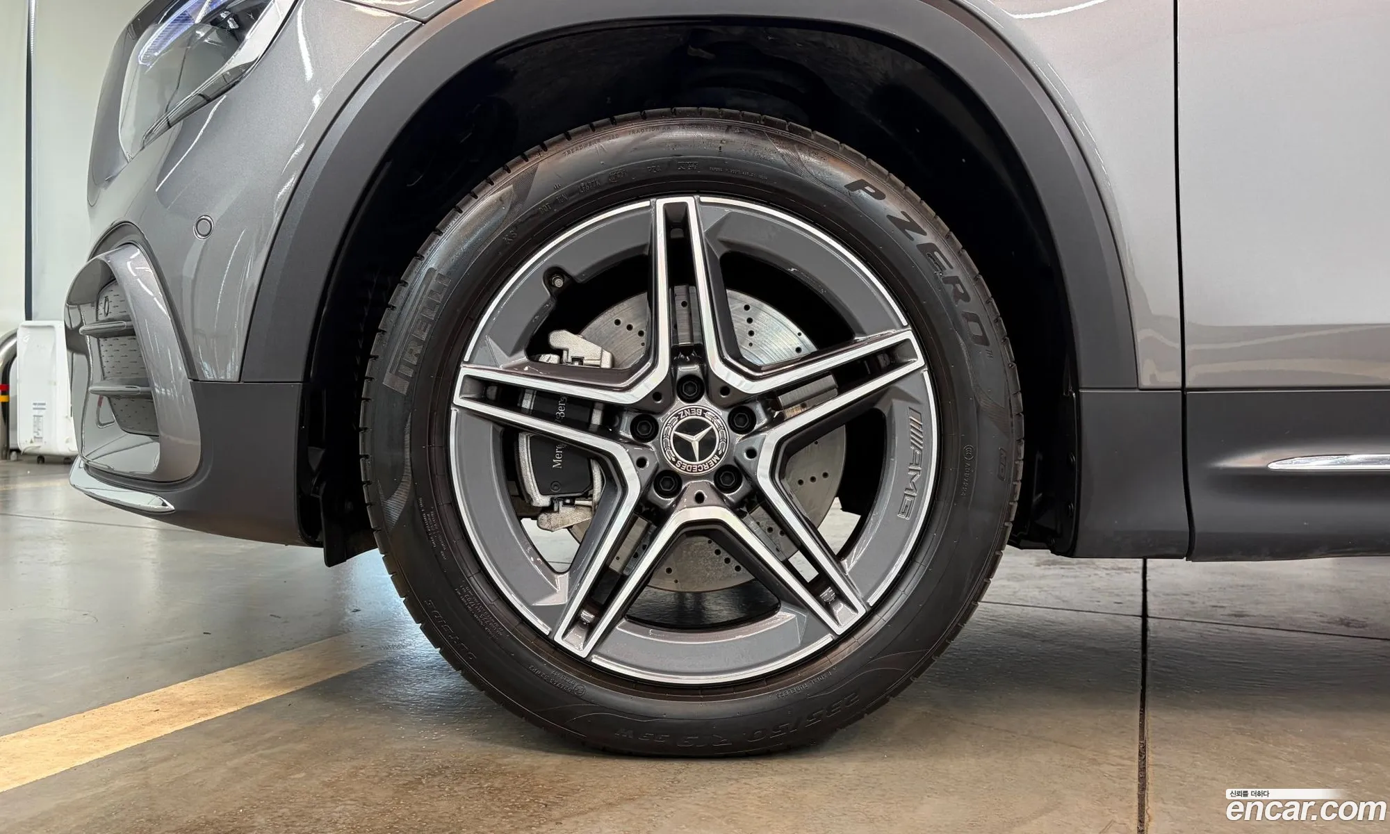 Mercedes-Benz GLB-Class X247 2025 — 19