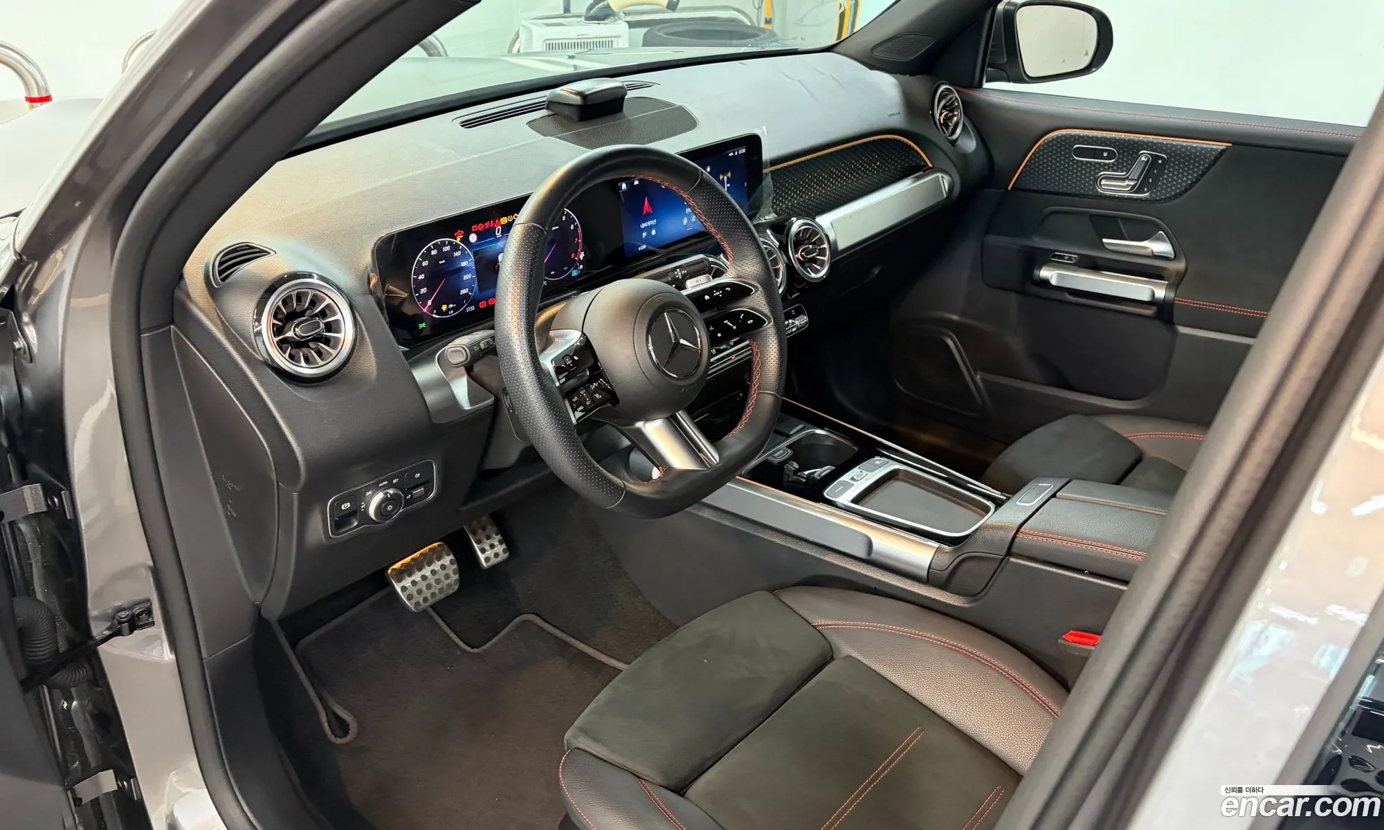 Mercedes-Benz GLB-Class X247 2025 — 13