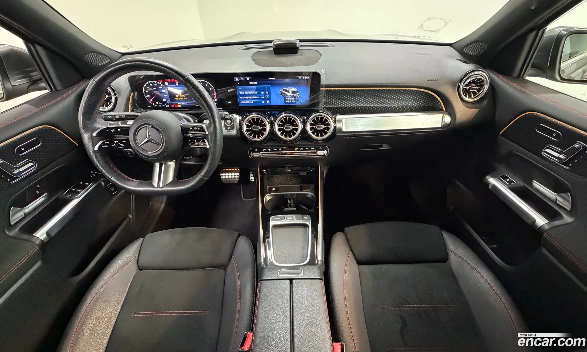 Mercedes-Benz GLB-Class X247 2025 — 11