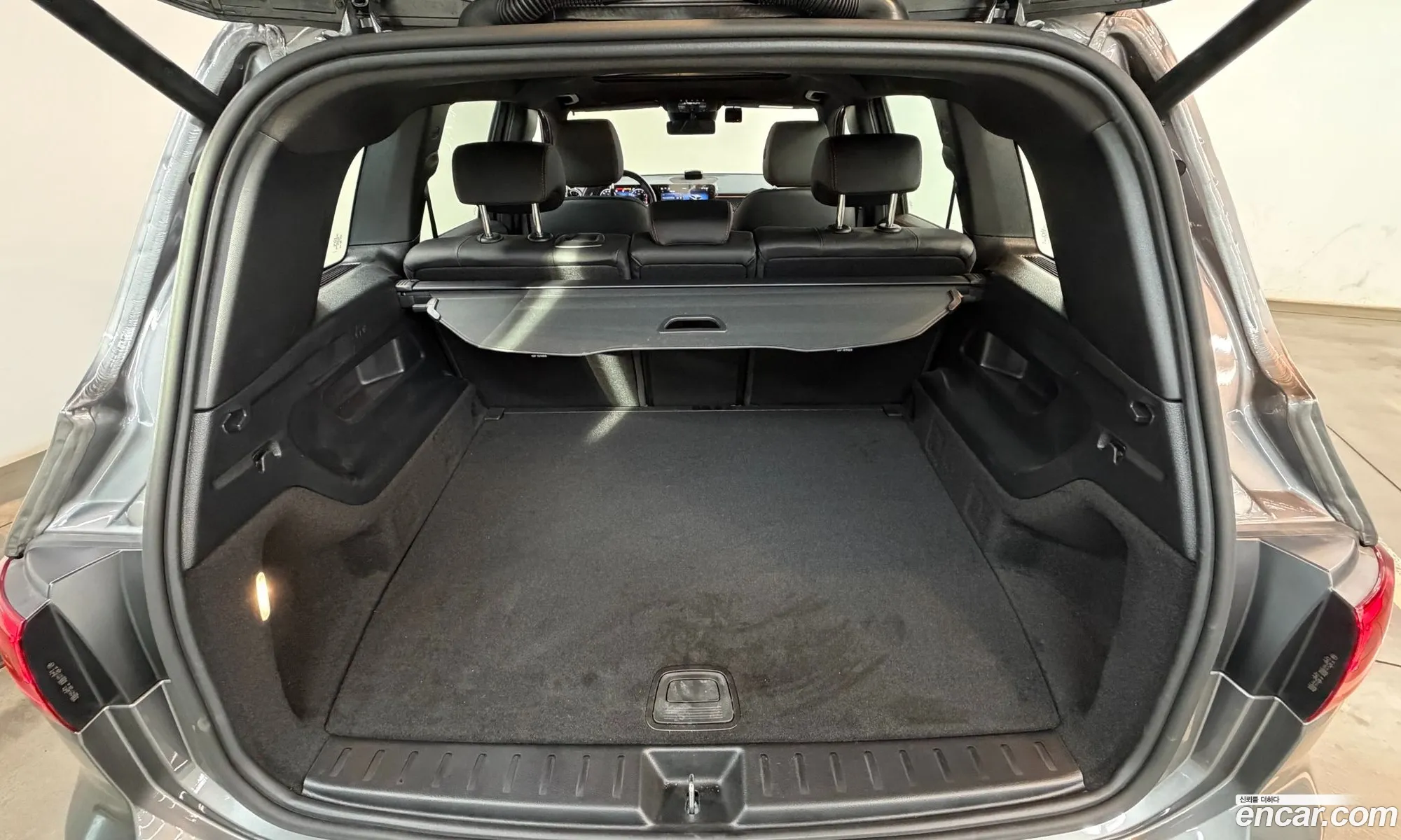 Mercedes-Benz GLB-Class X247 2025 — 16