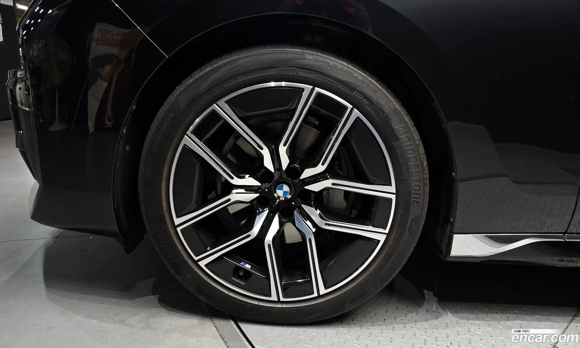 BMW 7 Series 2024 WBA21EJ01RCR24151 — 19