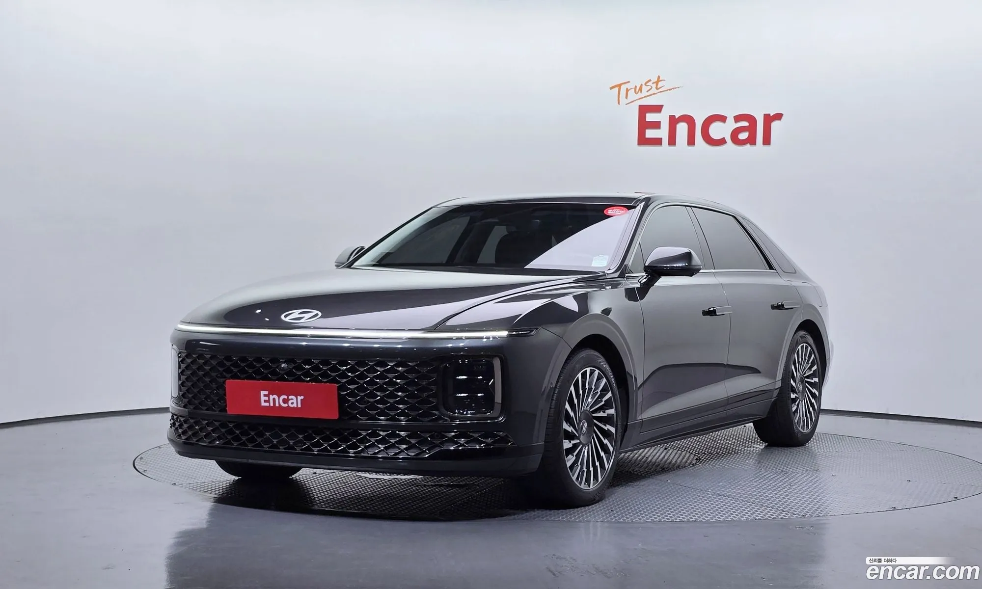 Hyundai Grandeur Hybrid 2024 — 4