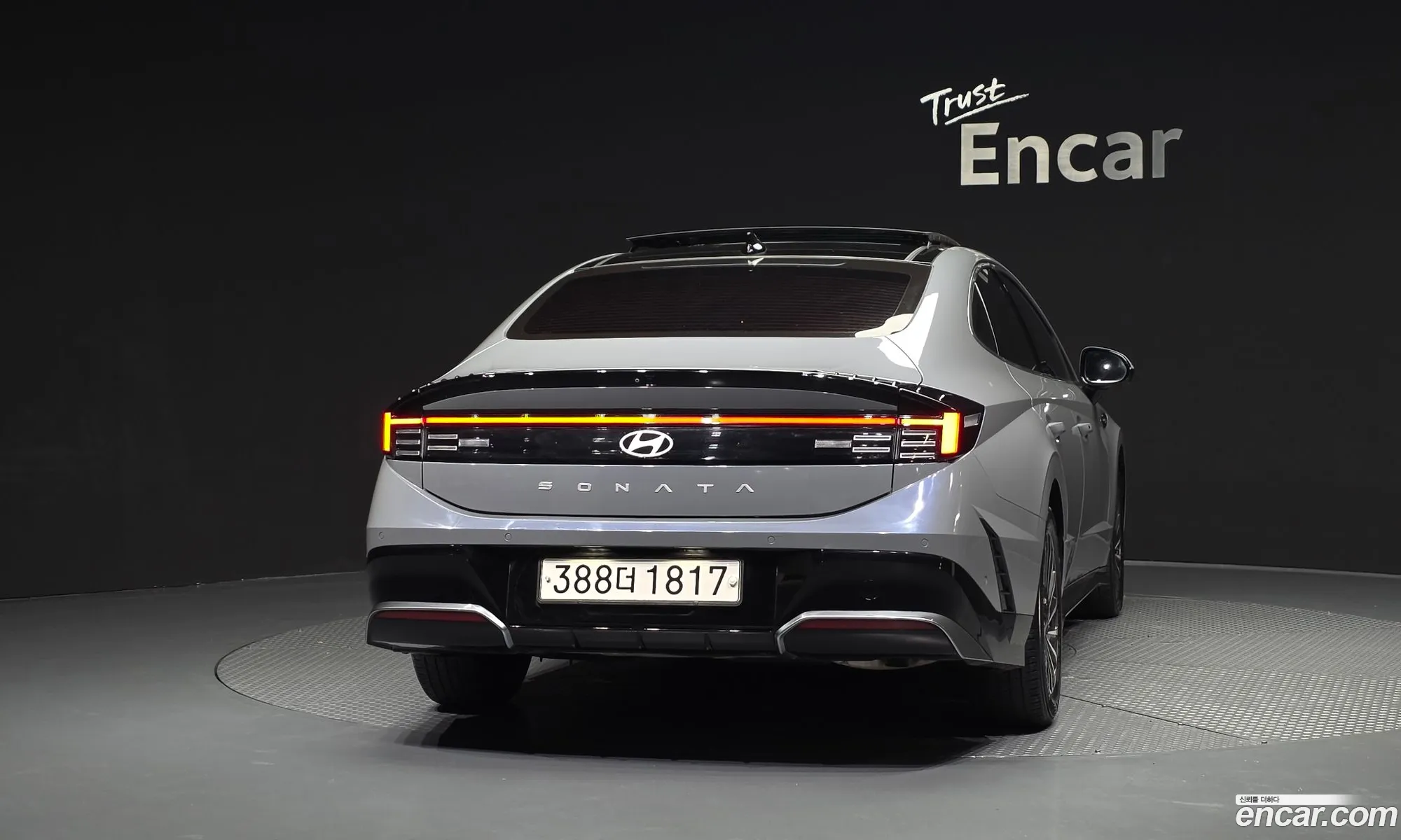 Hyundai Sonata the Edge Hybrid 2024 — 4
