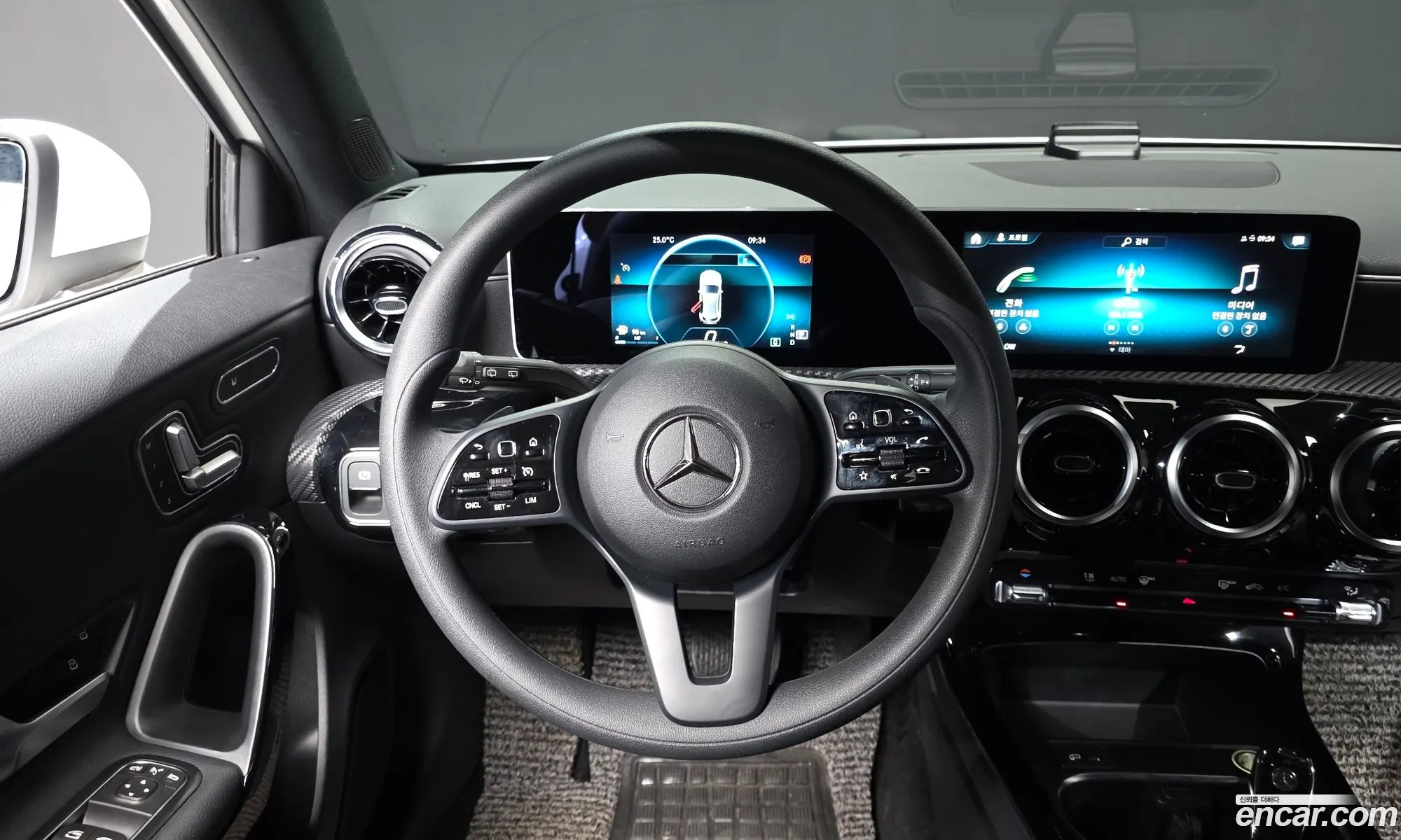 Mercedes-Benz A-Class W177 2019 — 22