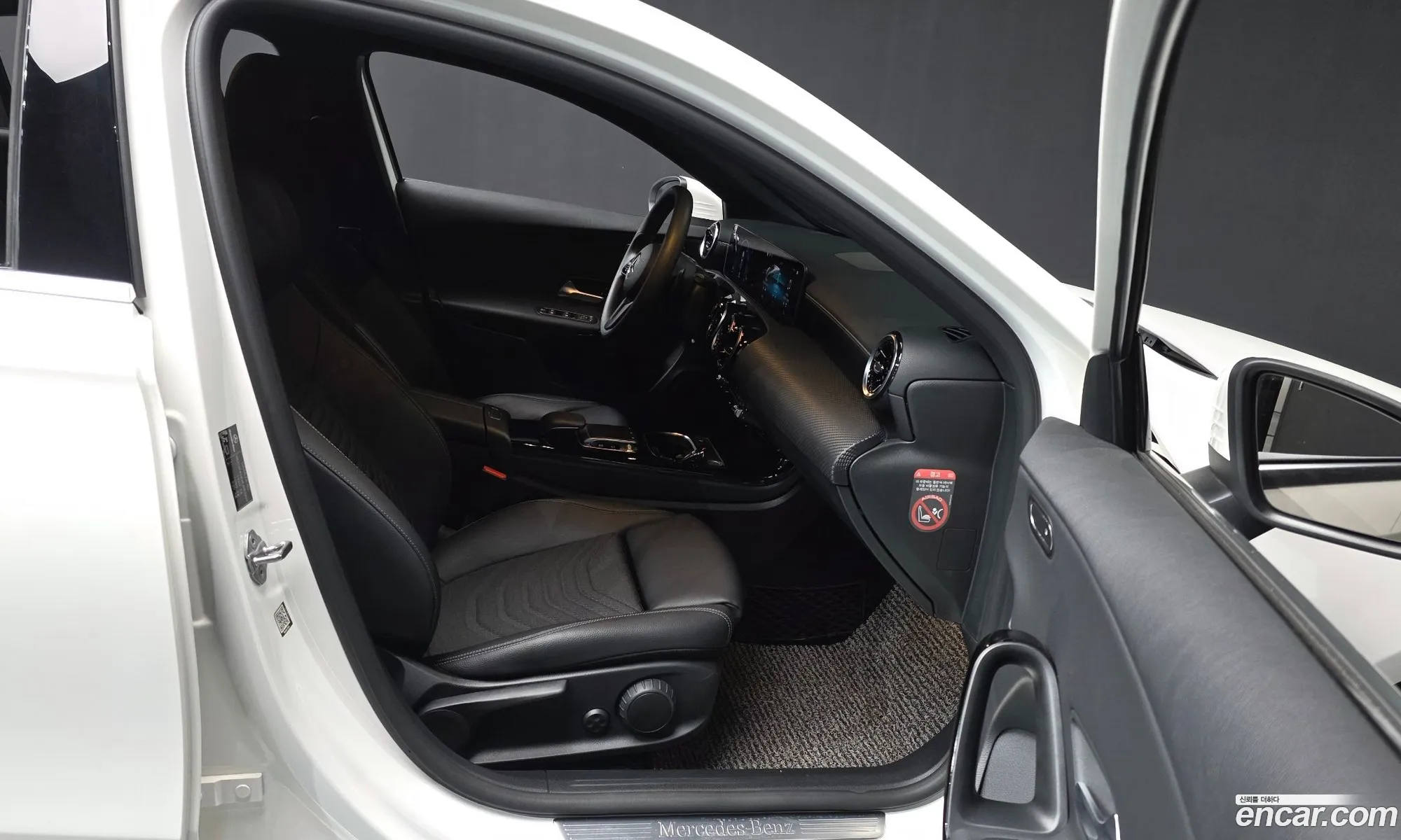 Mercedes-Benz A-Class W177 2019 — 31