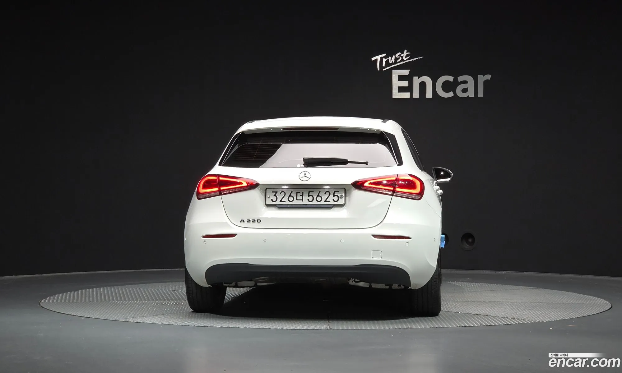 Mercedes-Benz A-Class W177 2019 — 12