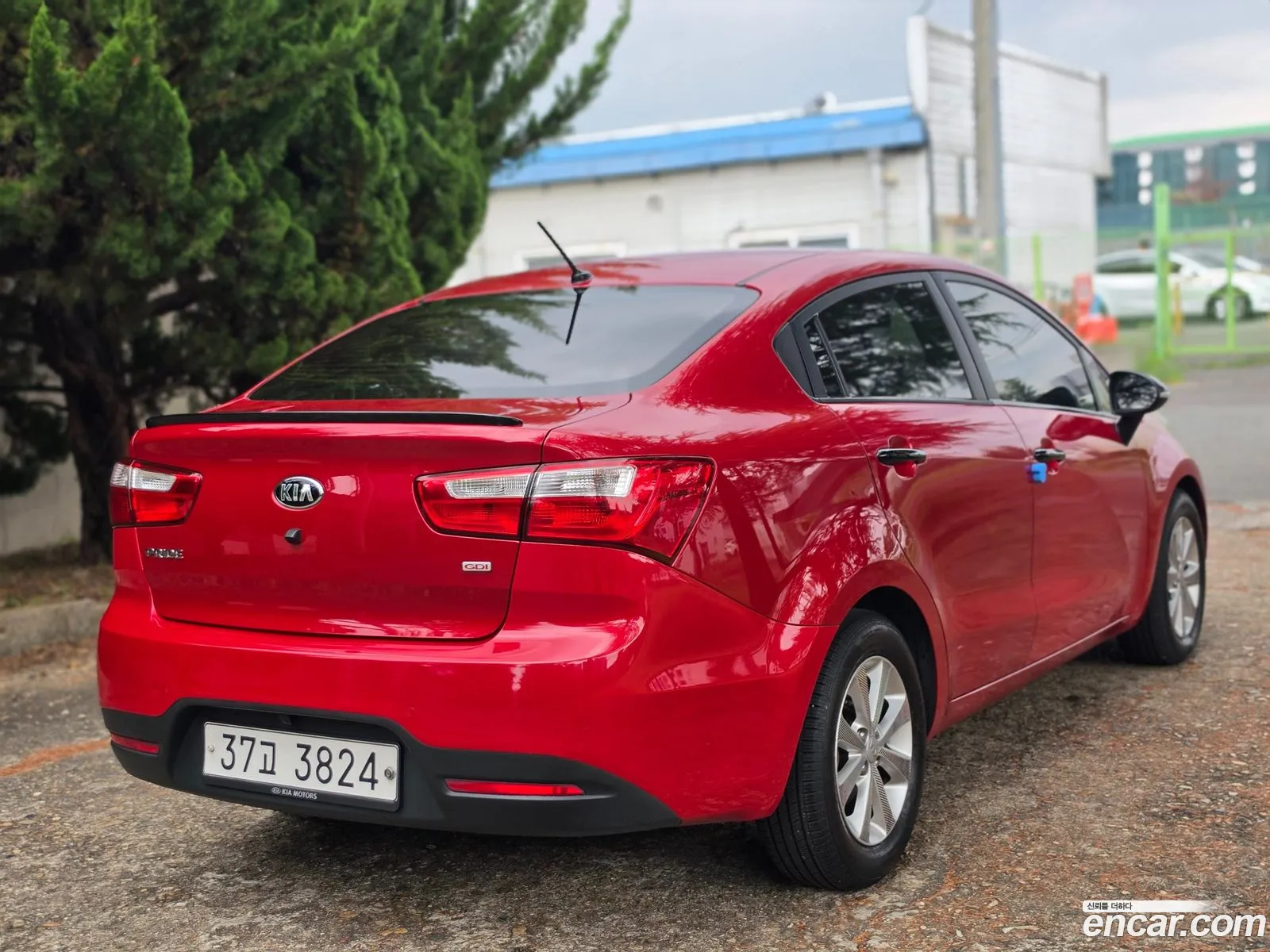Kia Pride 2014 — 3