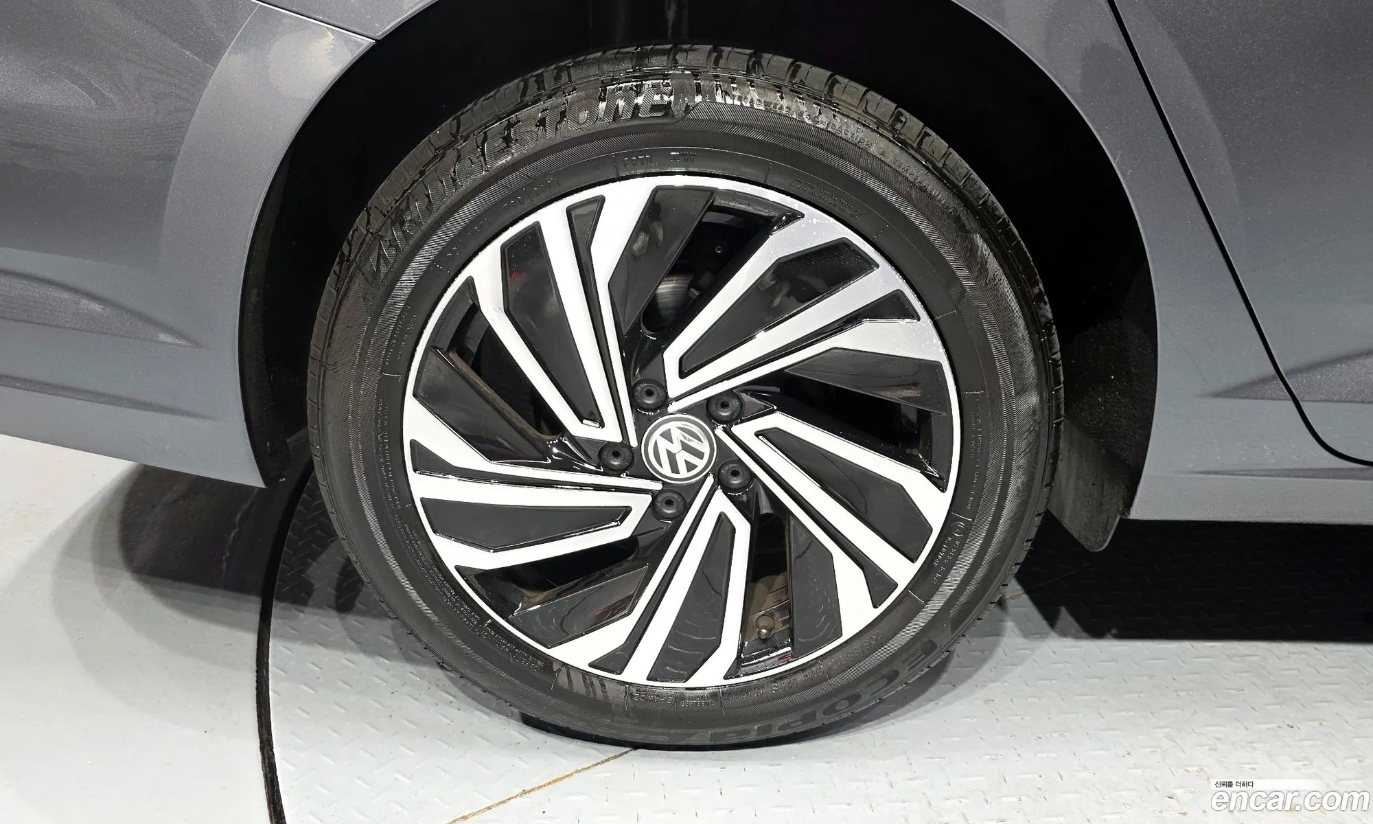 Volkswagen Jetta 7th Gen 2021 — 15
