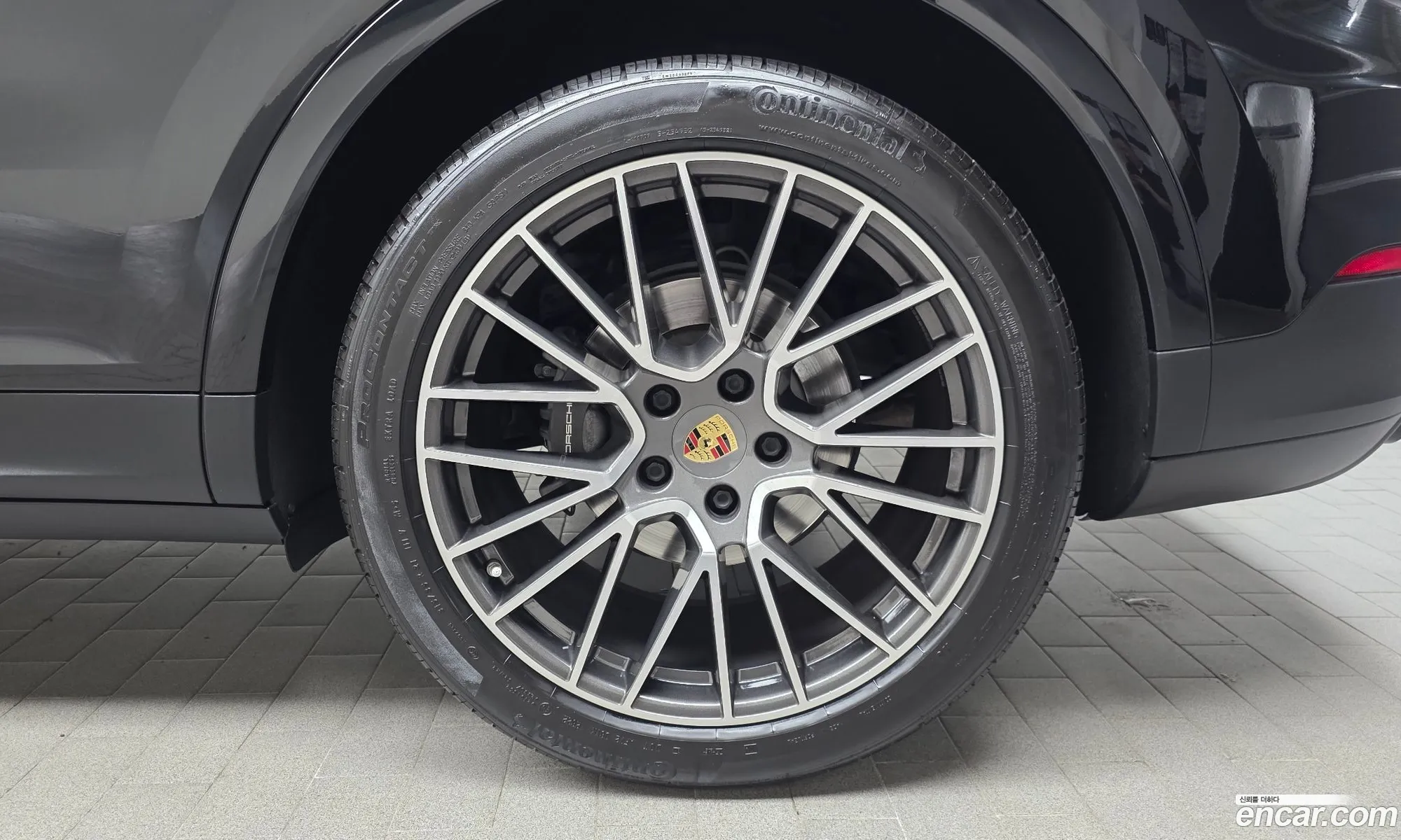 Porsche Cayenne 2022 WP1AA29Y9PDA02465 — 32