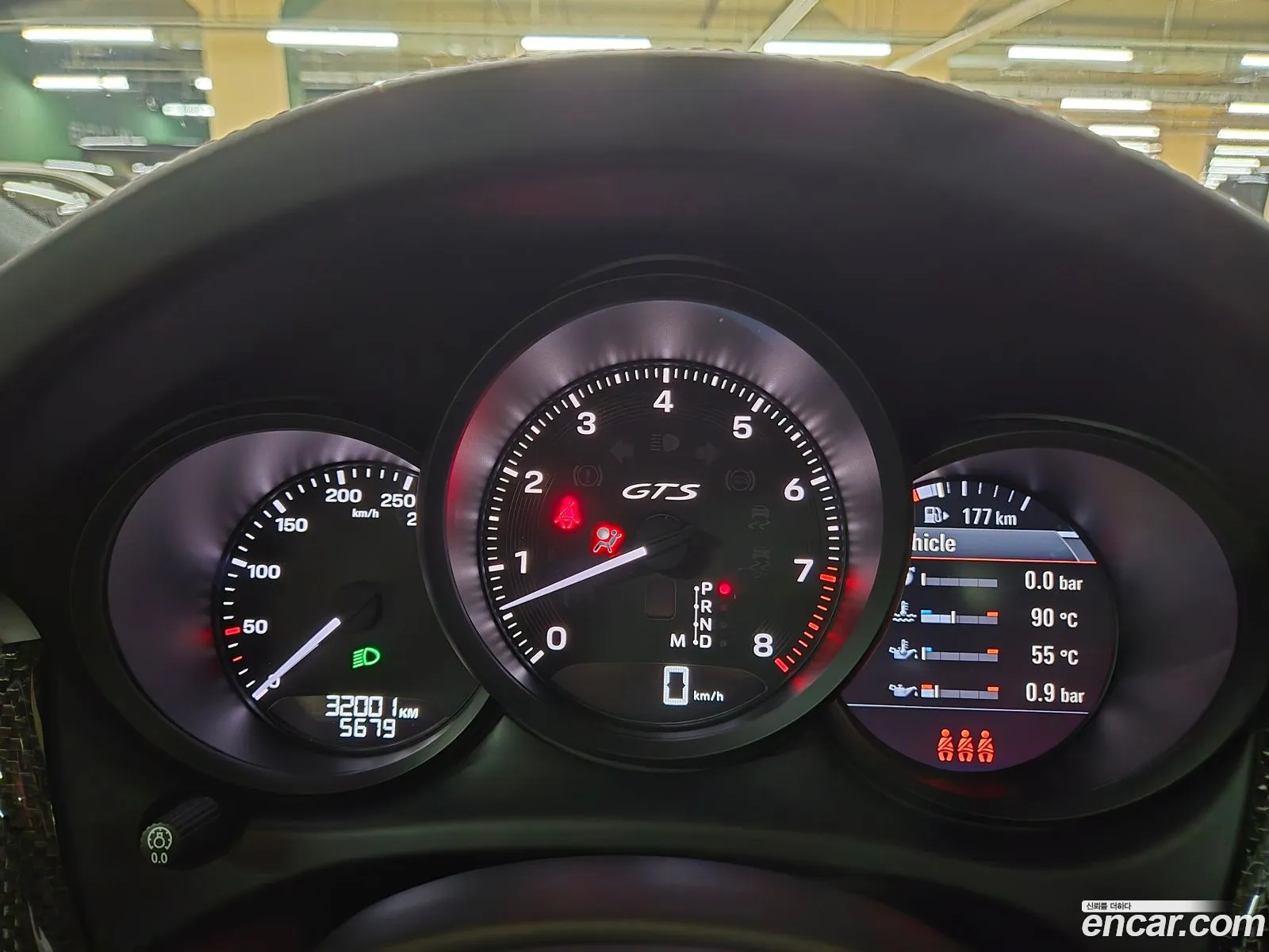 Porsche Macan 2022 — 2