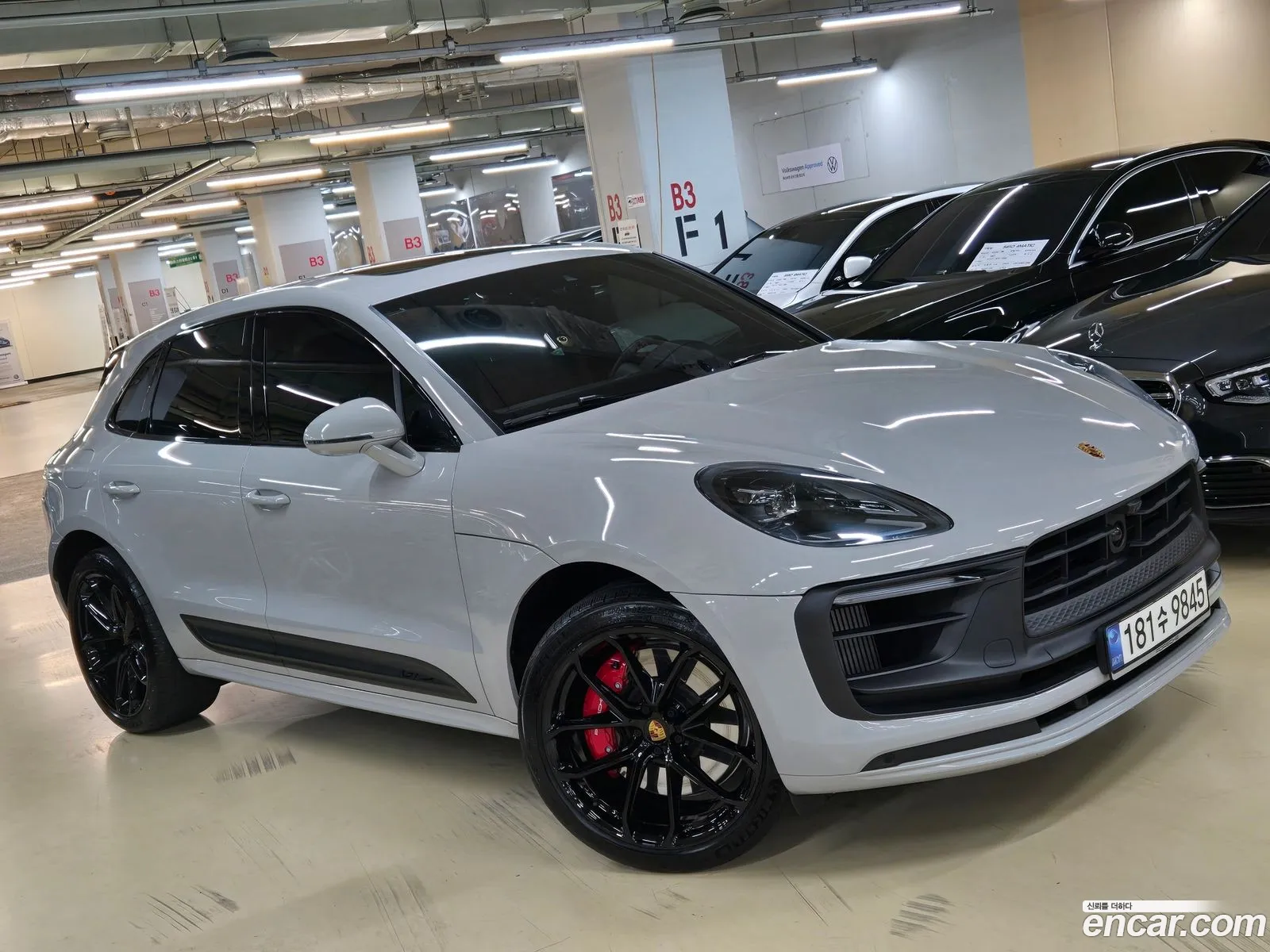 Porsche Macan 2022 — 17
