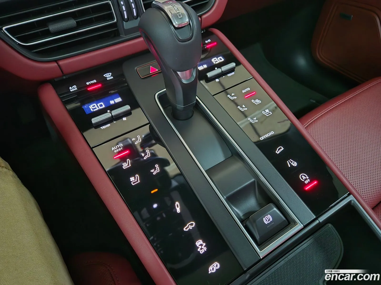 Porsche Macan 2022 — 19