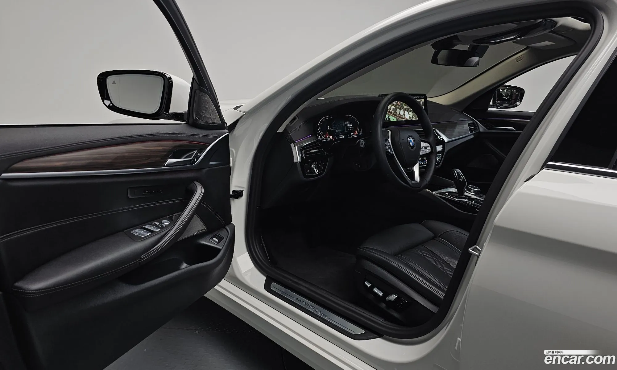 BMW 5 Series 2023 — 20