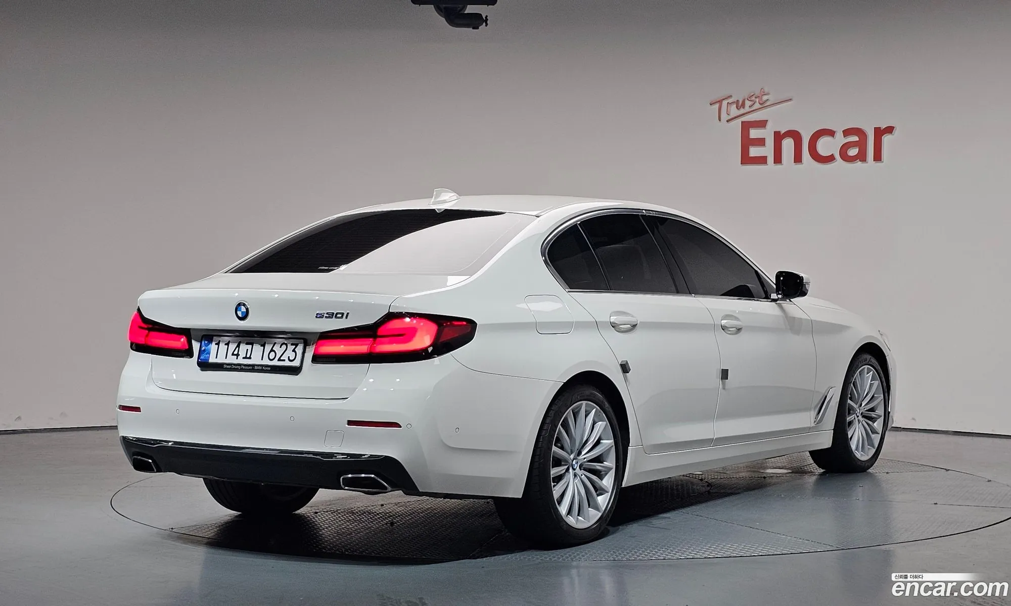 BMW 5 Series 2023 — 4