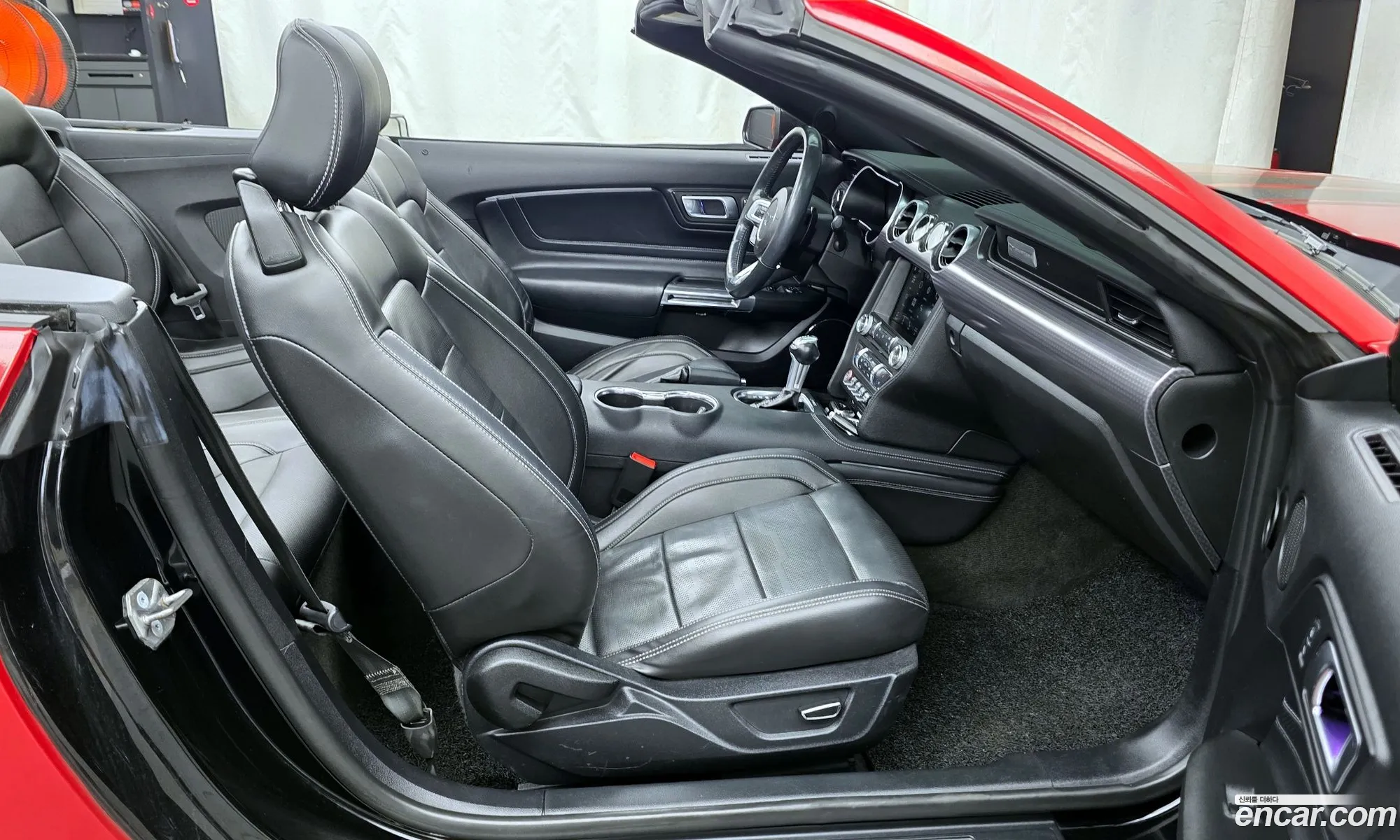 Ford Mustang 2018 — 17