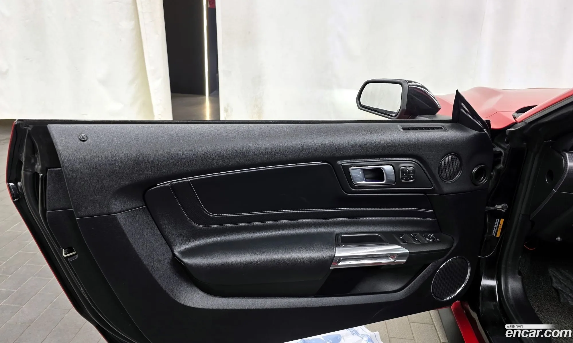 Ford Mustang 2018 — 2
