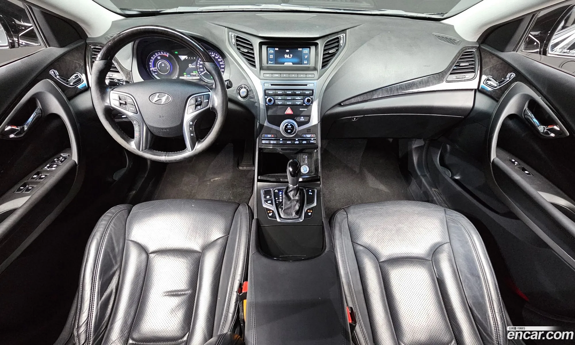 Hyundai Grandeur HG Hybrid 2015 — 4