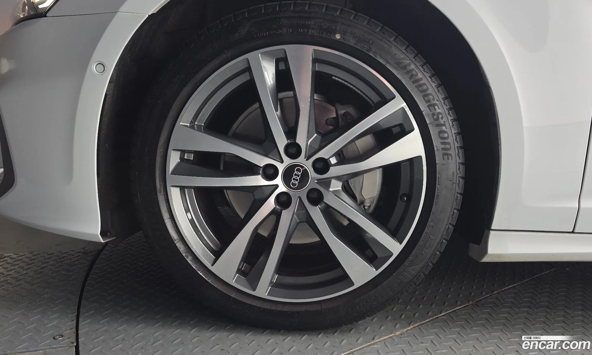 Audi A6 2023 WAUZZZF23PN044949 — 31
