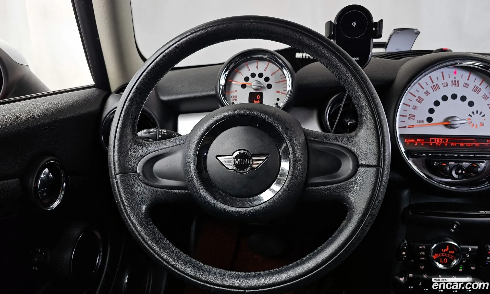 Mini Cooper 2011 WMWSU3106BT202000 — 2