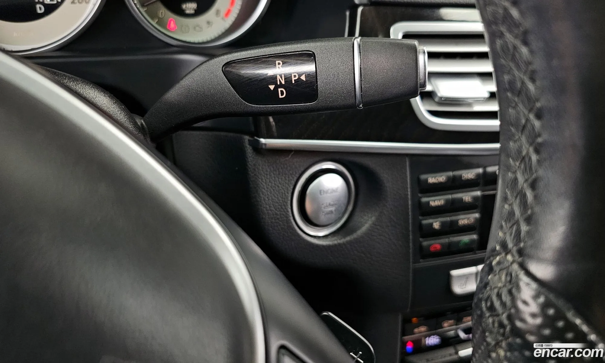 Mercedes-Benz E-Class W212 2015 — 14