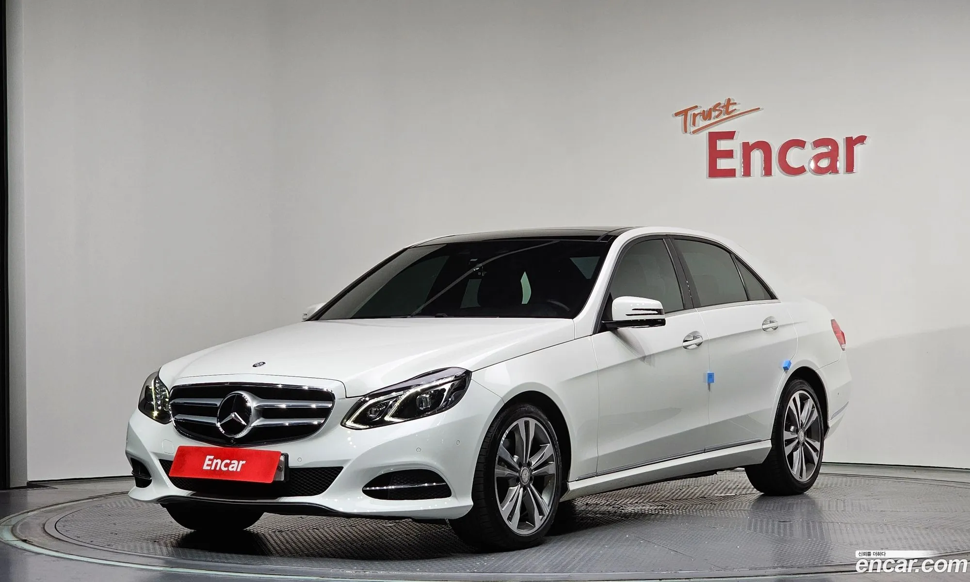 Mercedes-Benz E-Class W212 2015 — 15