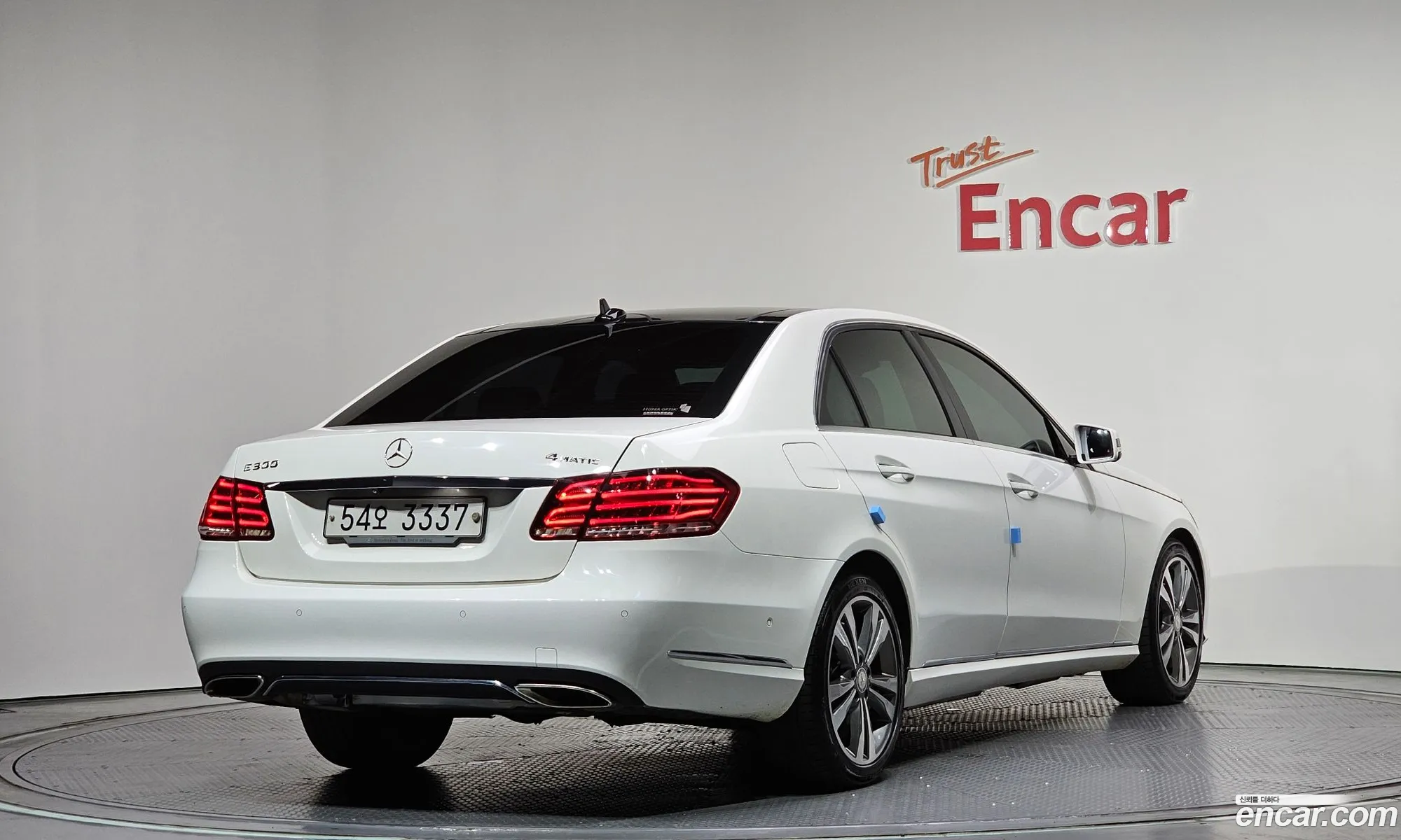 Mercedes-Benz E-Class W212 2015 — 10