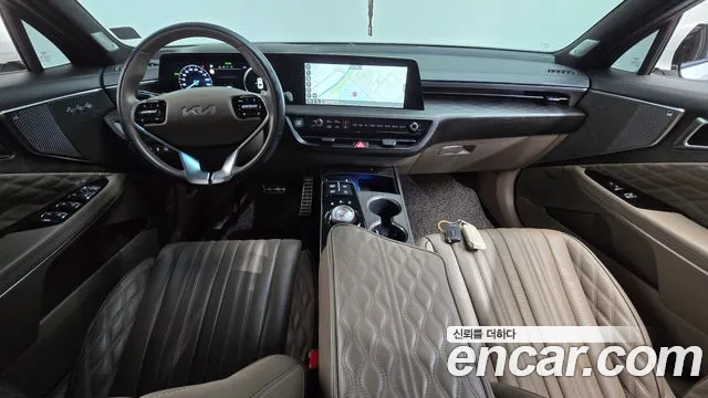 Kia K8 Hybrid 2023 — 4