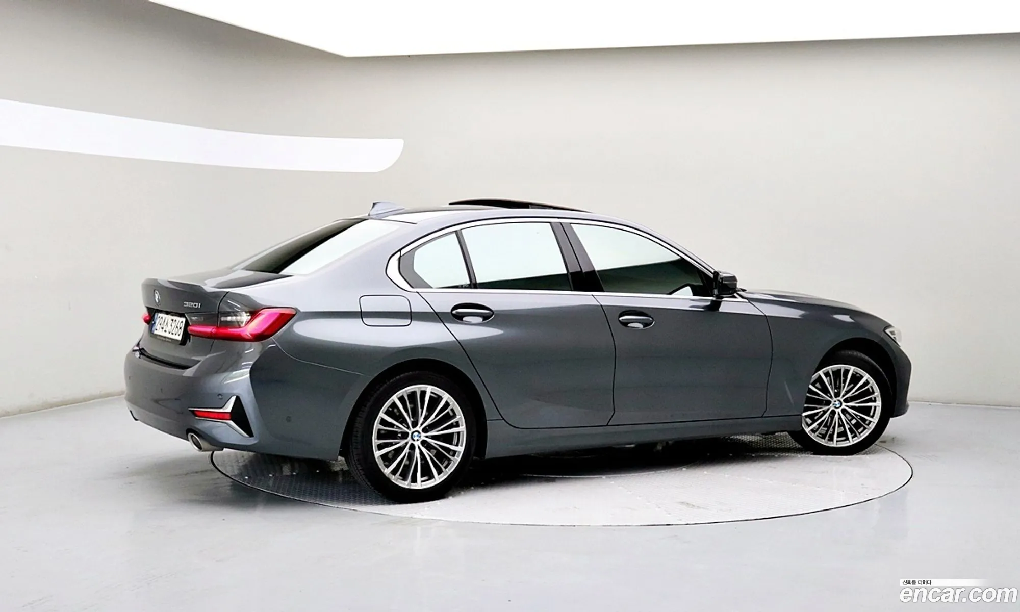 BMW 3 Series 2021 — 17