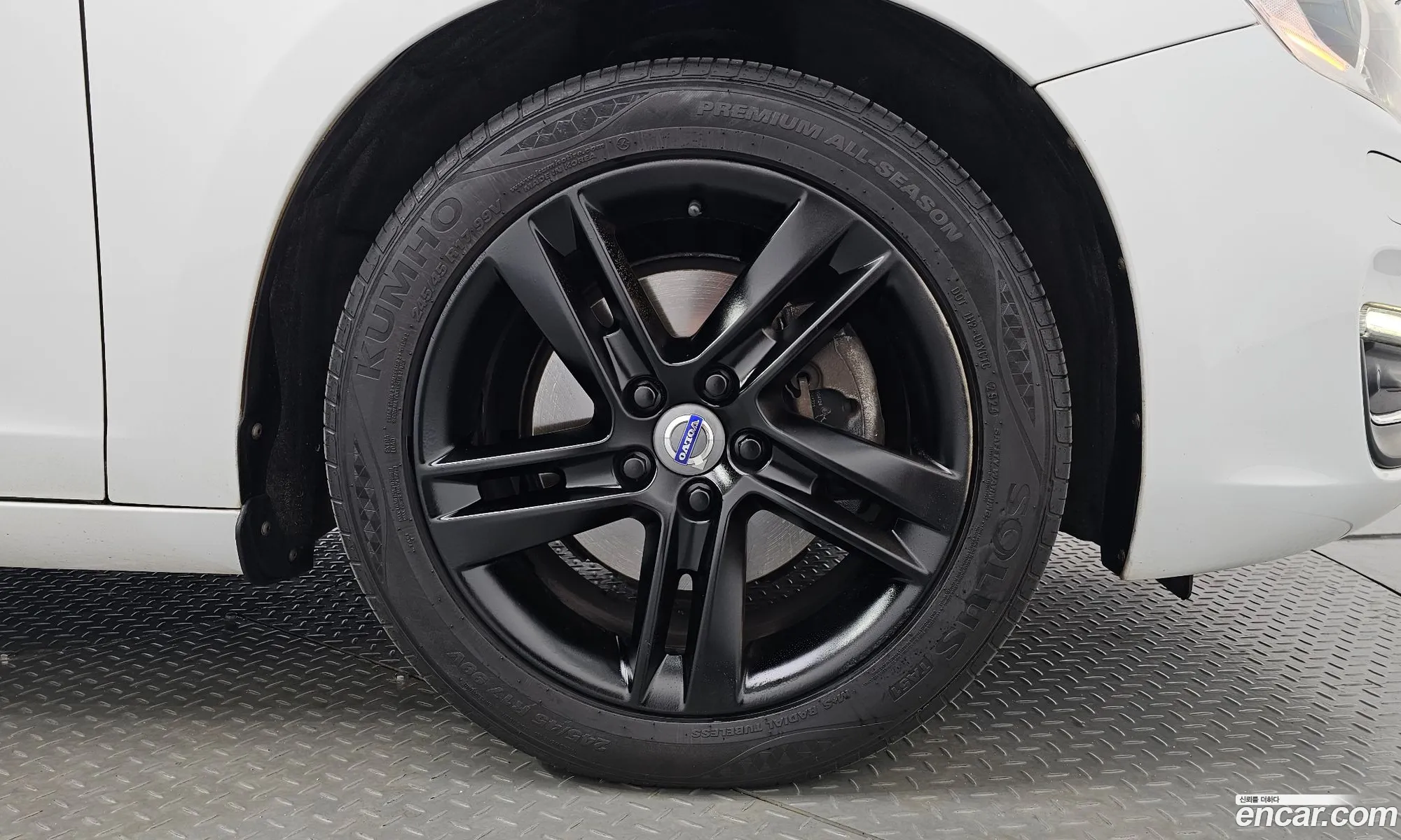 Volvo S60 2013 YV1FS88K0E2286394 — 23